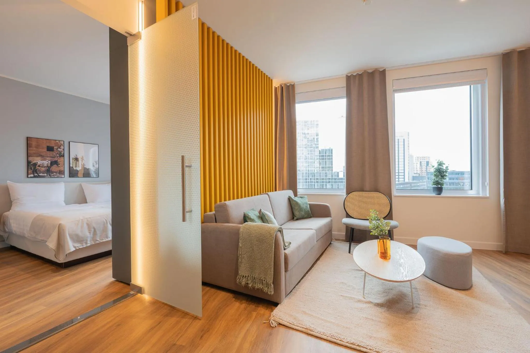 Bed in Limehome Amsterdam Gatwickstraat