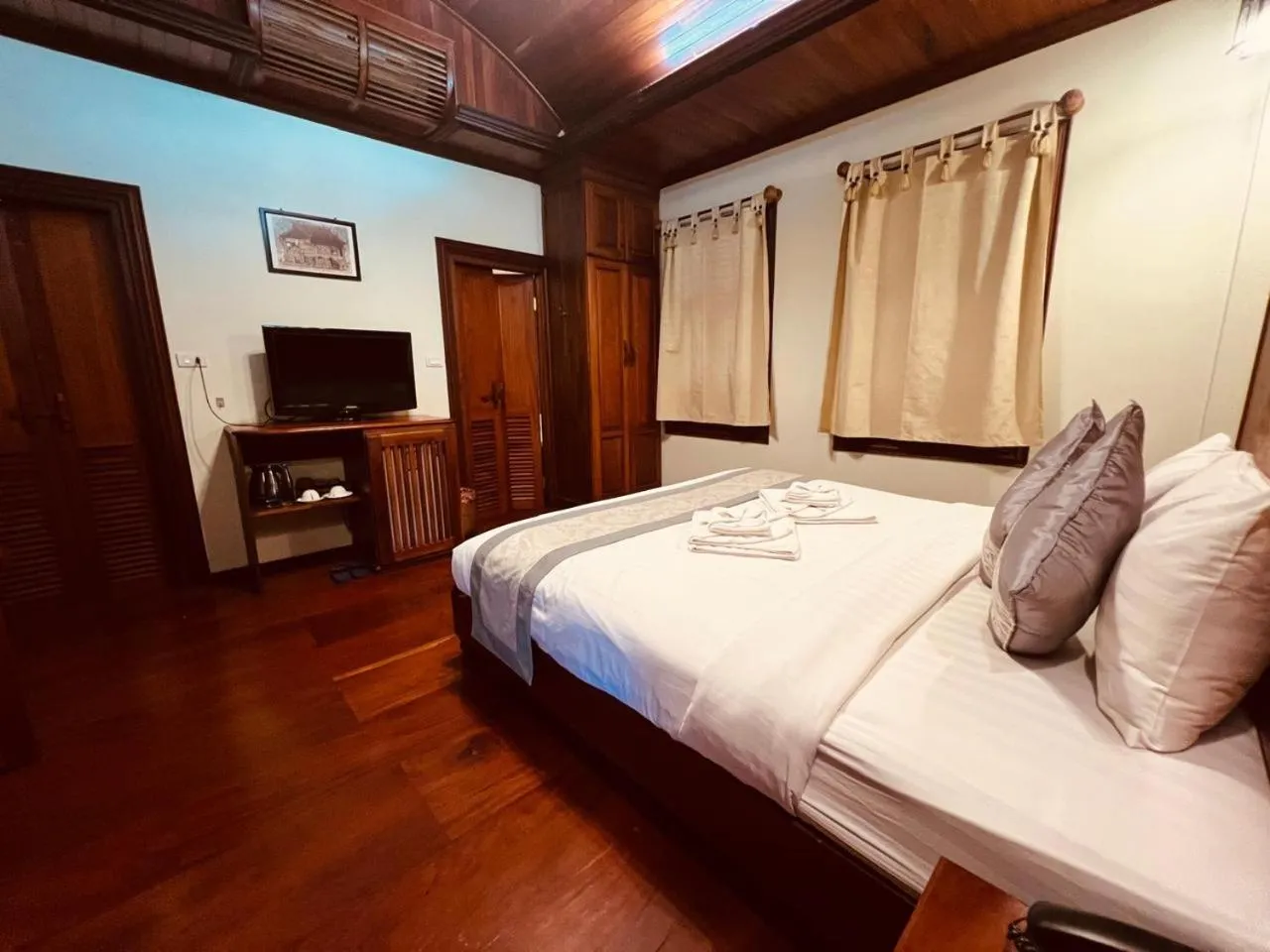 Bedroom, Bed in Pumalin Villa