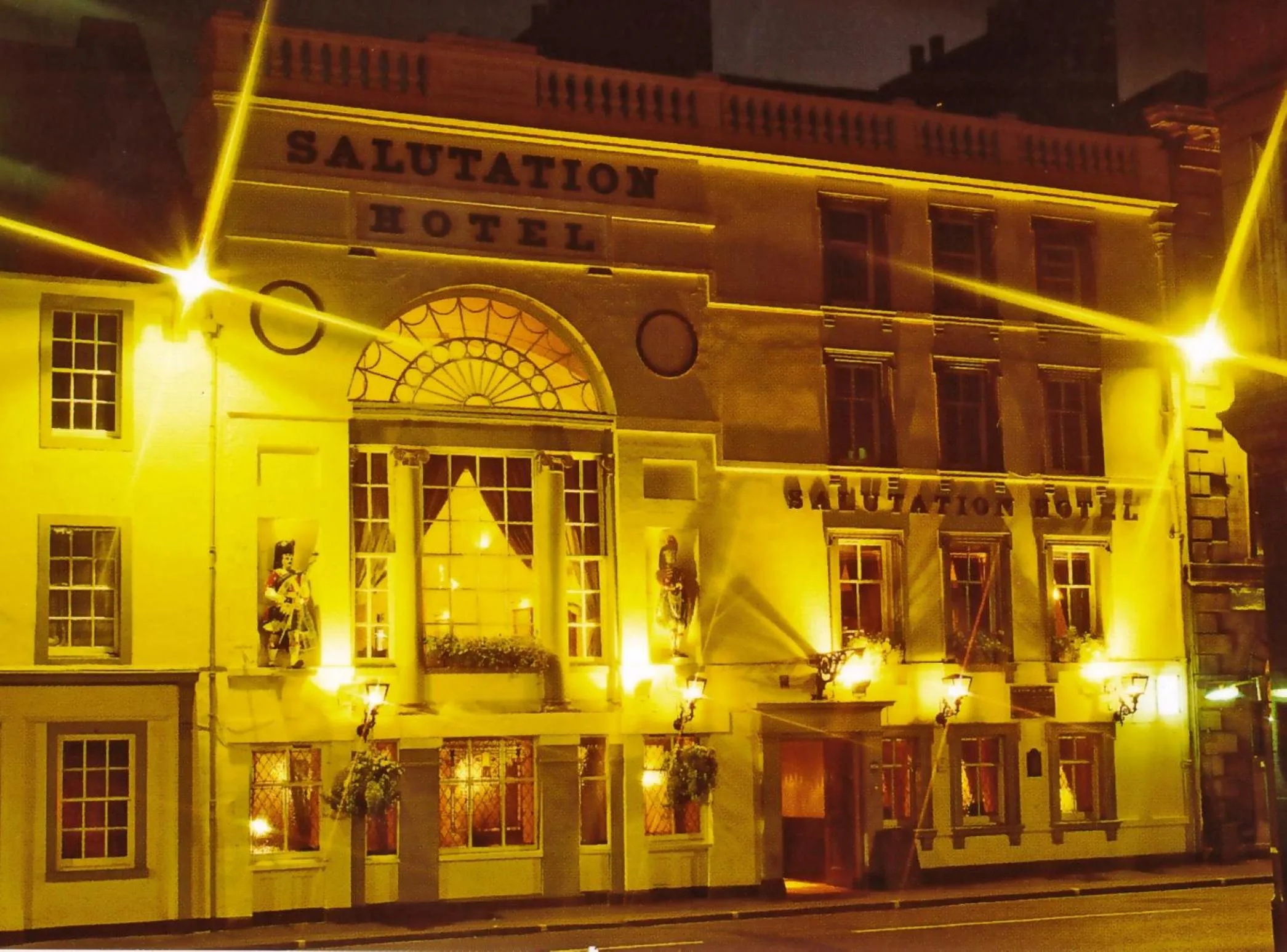 Facade/entrance in Salutation Hotel