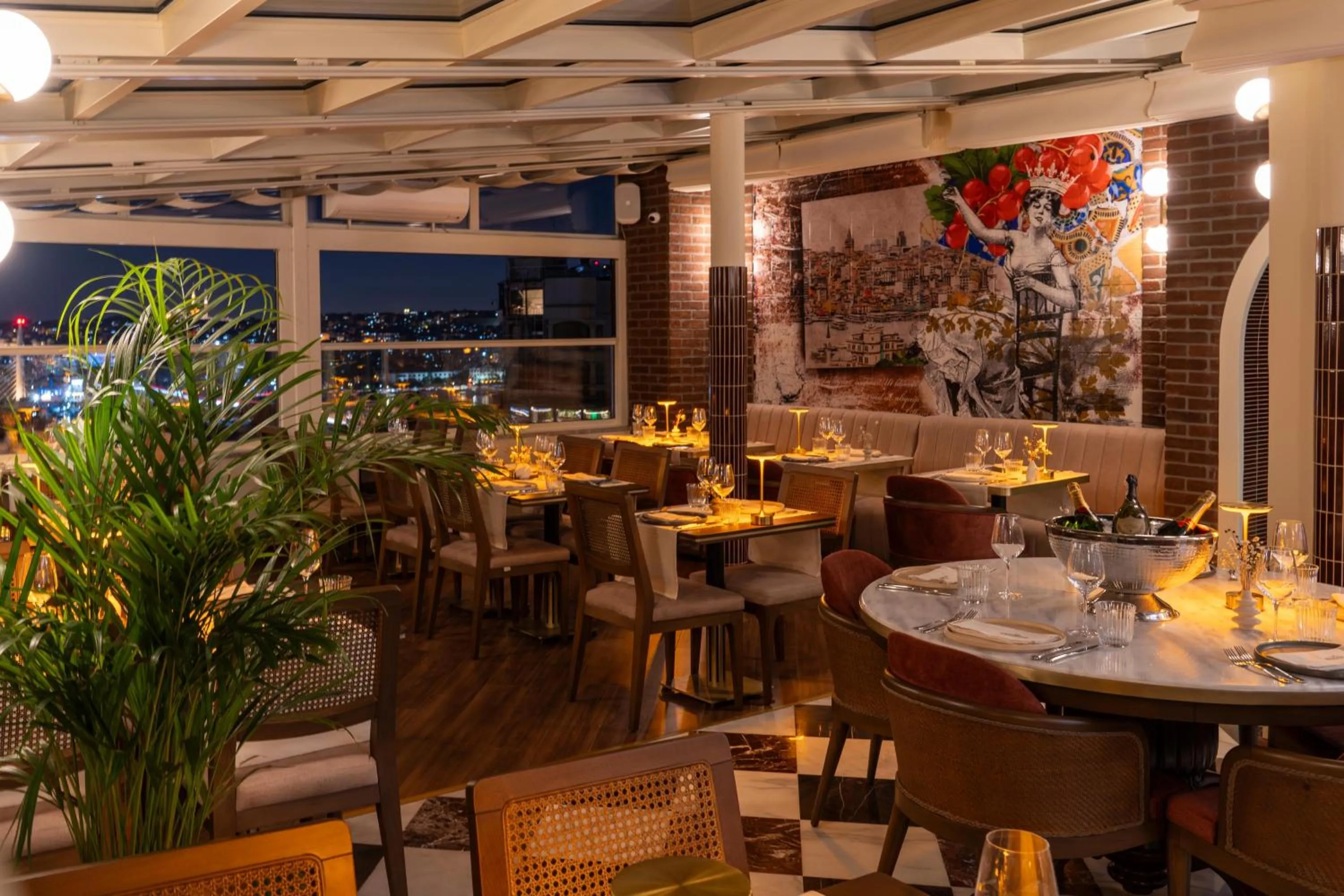 Restaurant/places to eat in Querencia Hotel