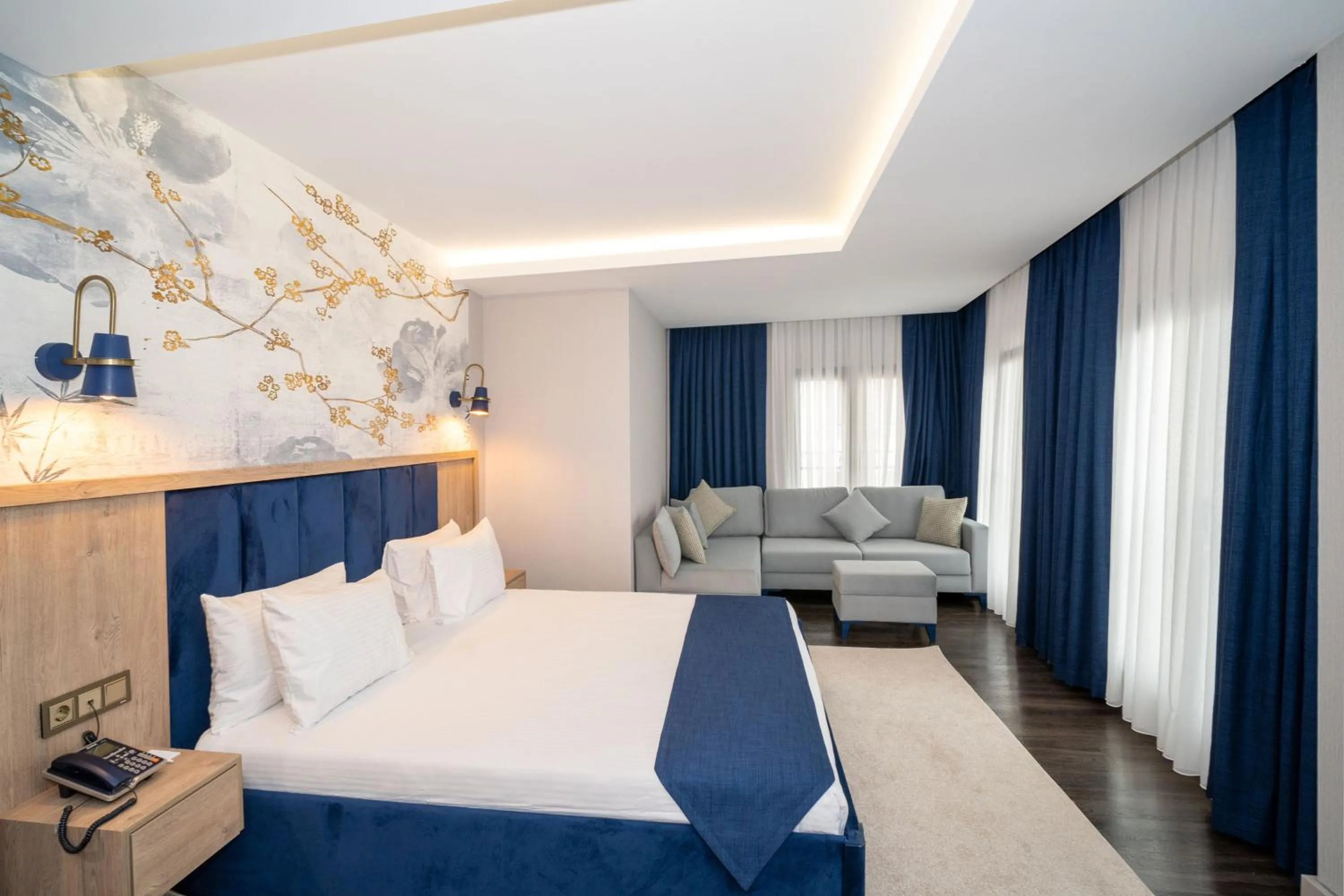 View (from property/room), Bed in Querencia Hotel