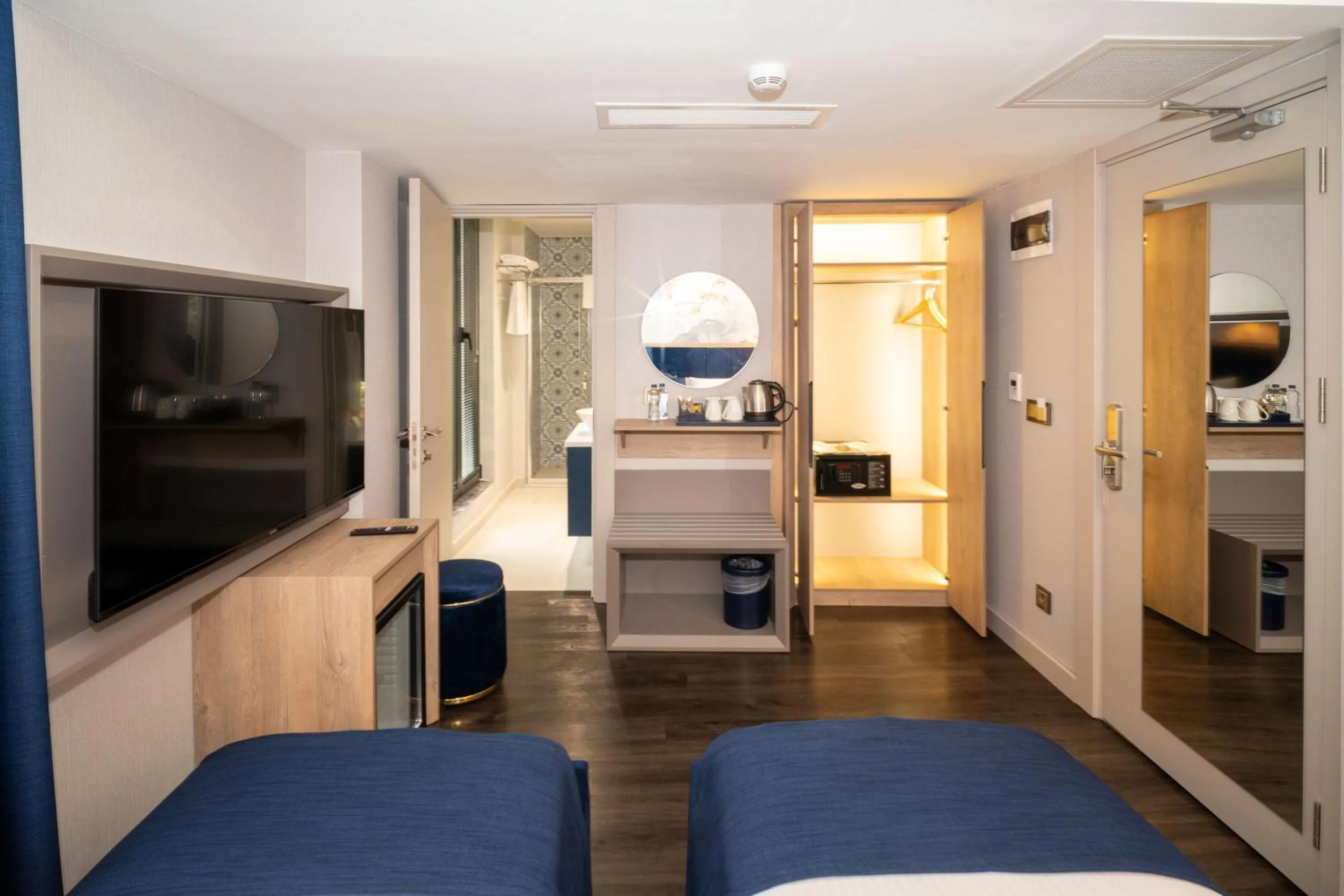 Photo of the whole room, Bed in Querencia Hotel