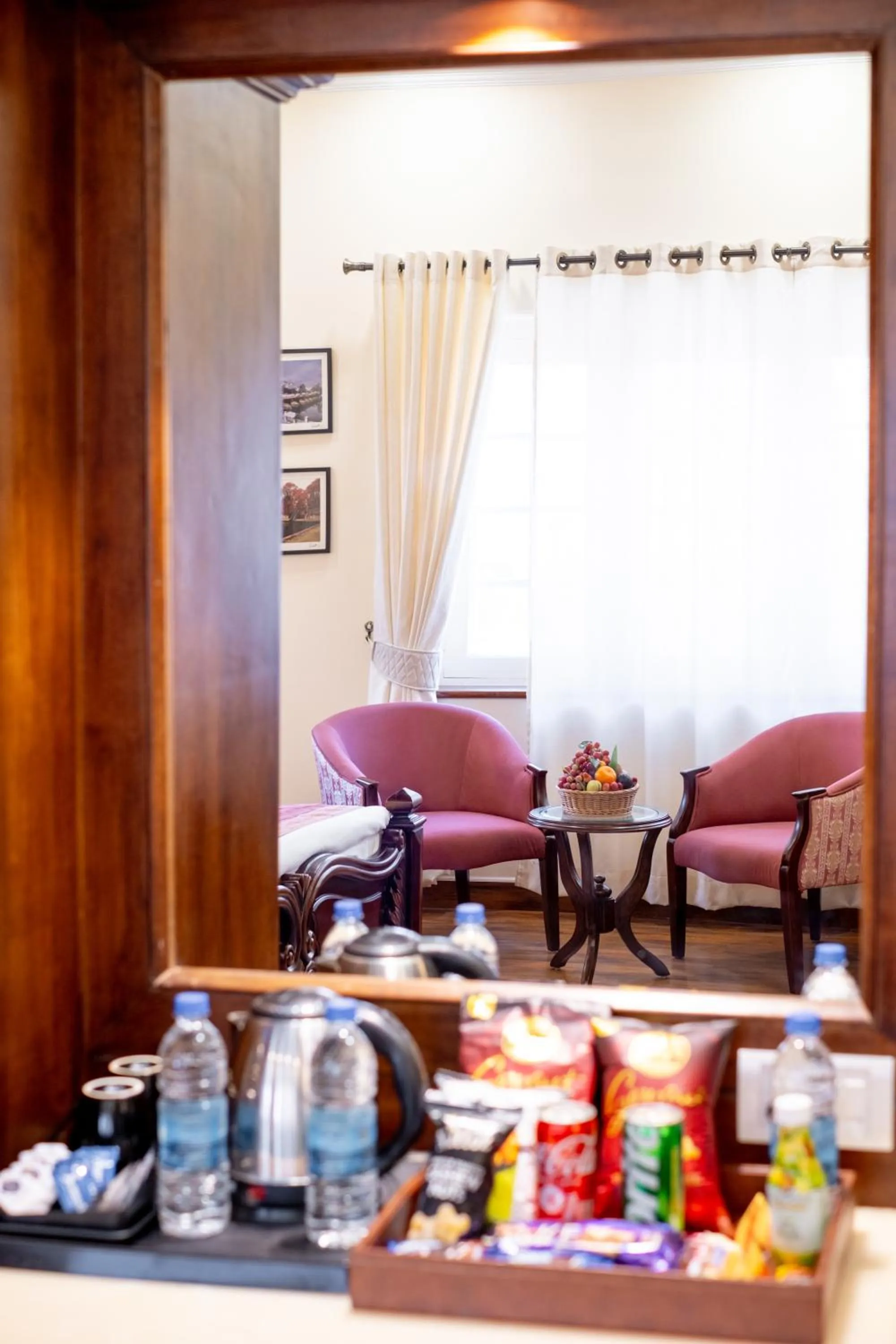 Food and drinks in Moghal Mahal Resort Rajbagh Srinagar