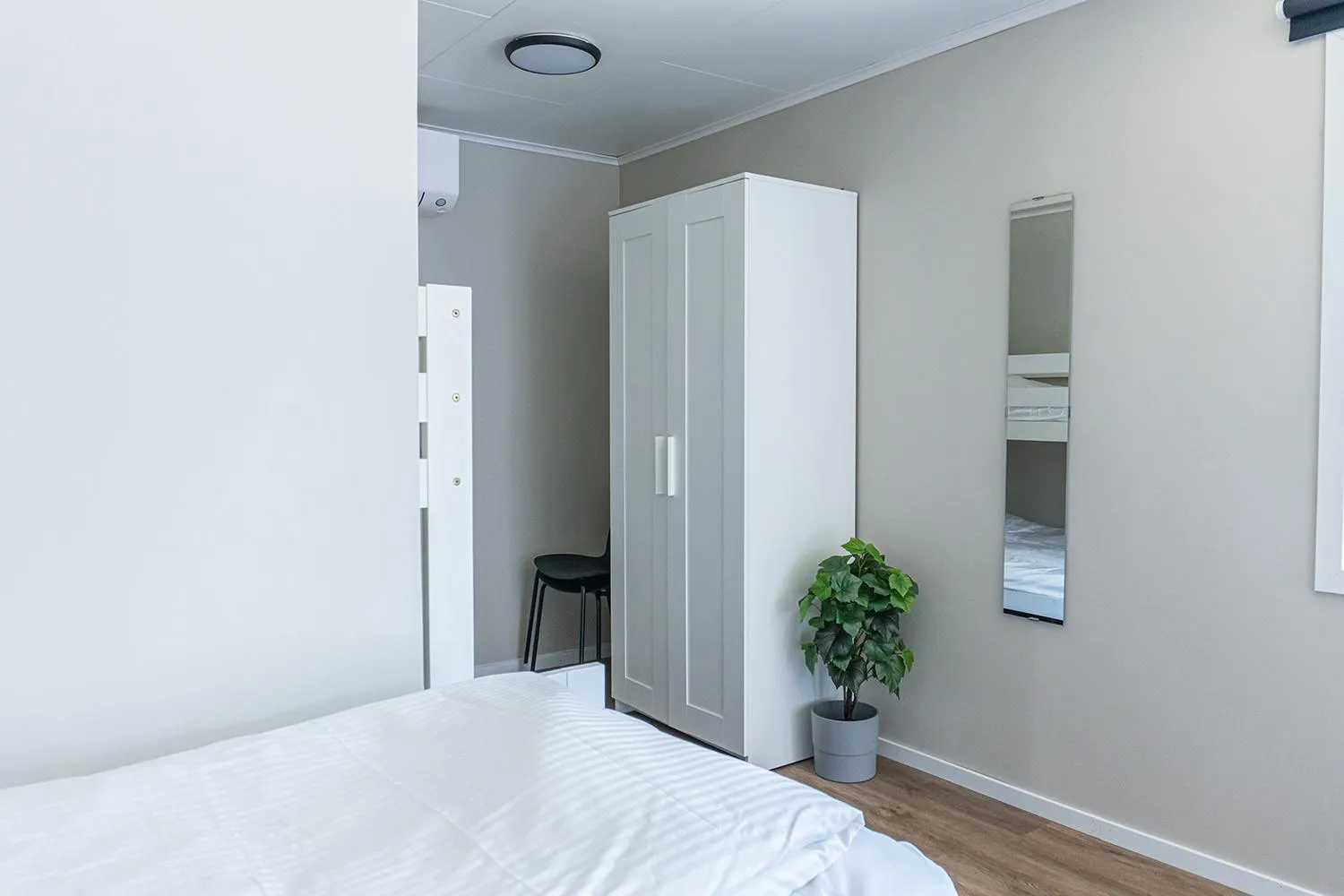 Photo of the whole room in Perchlodge