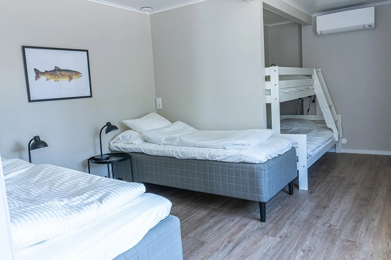 Photo of the whole room, Bed in Perchlodge