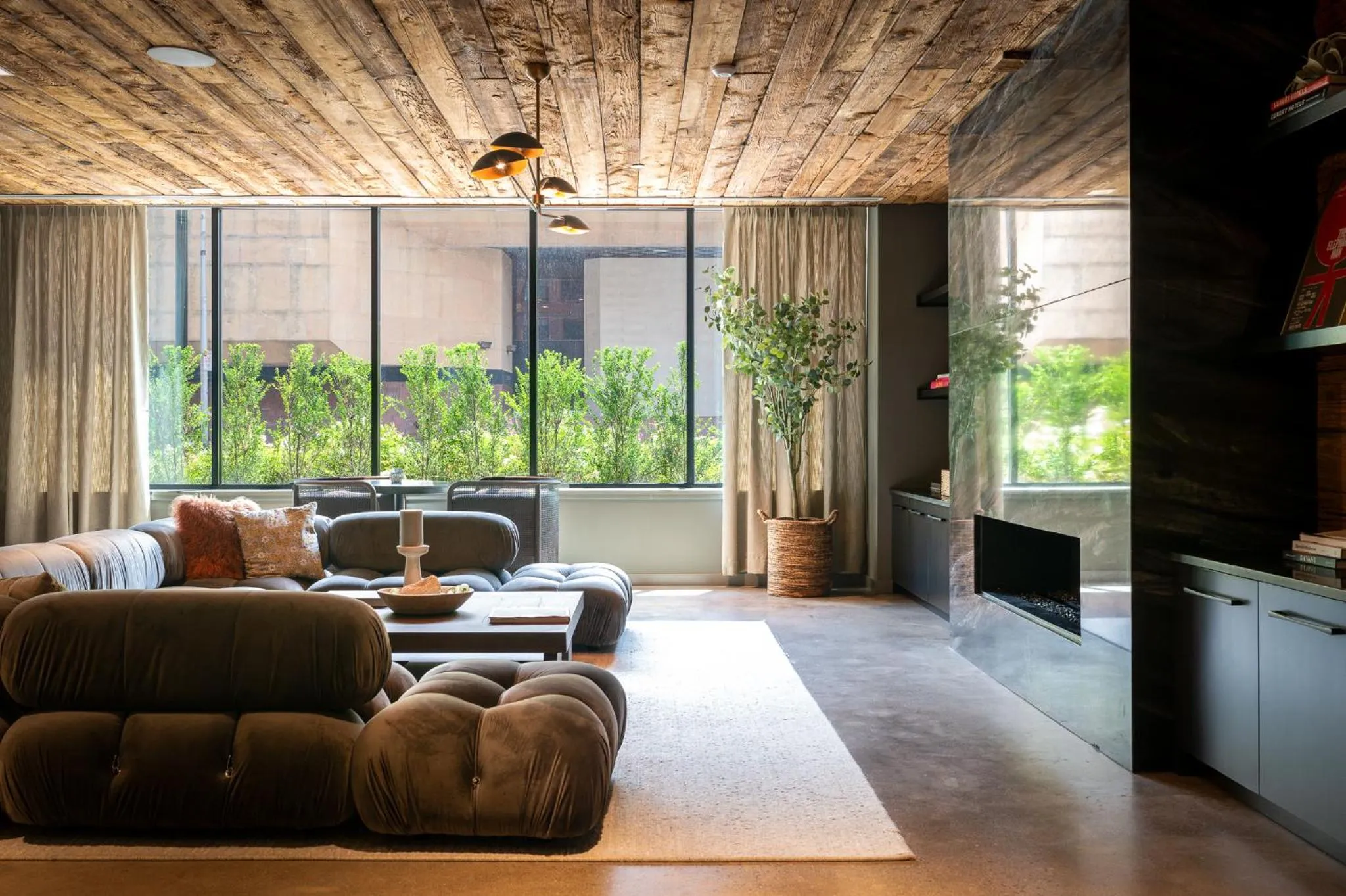 Communal lounge/ TV room in Luxury Apartments by Hyatus at The Asher