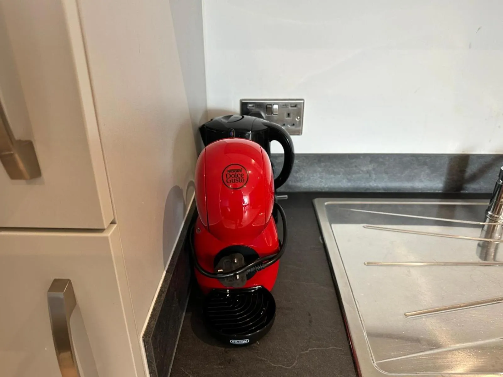 Coffee/tea facilities in Dale Street Apartments Liverpool by Beehosting