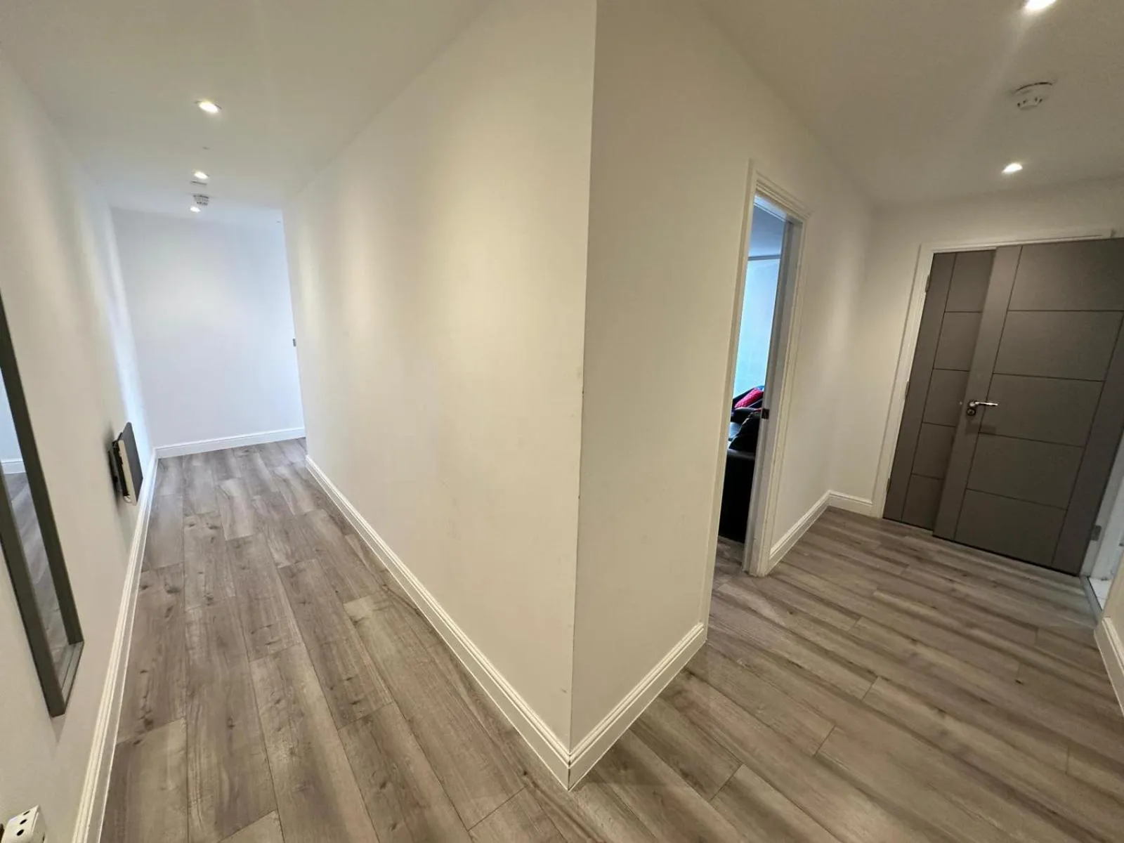 Decorative detail in Dale Street Apartments Liverpool by Beehosting