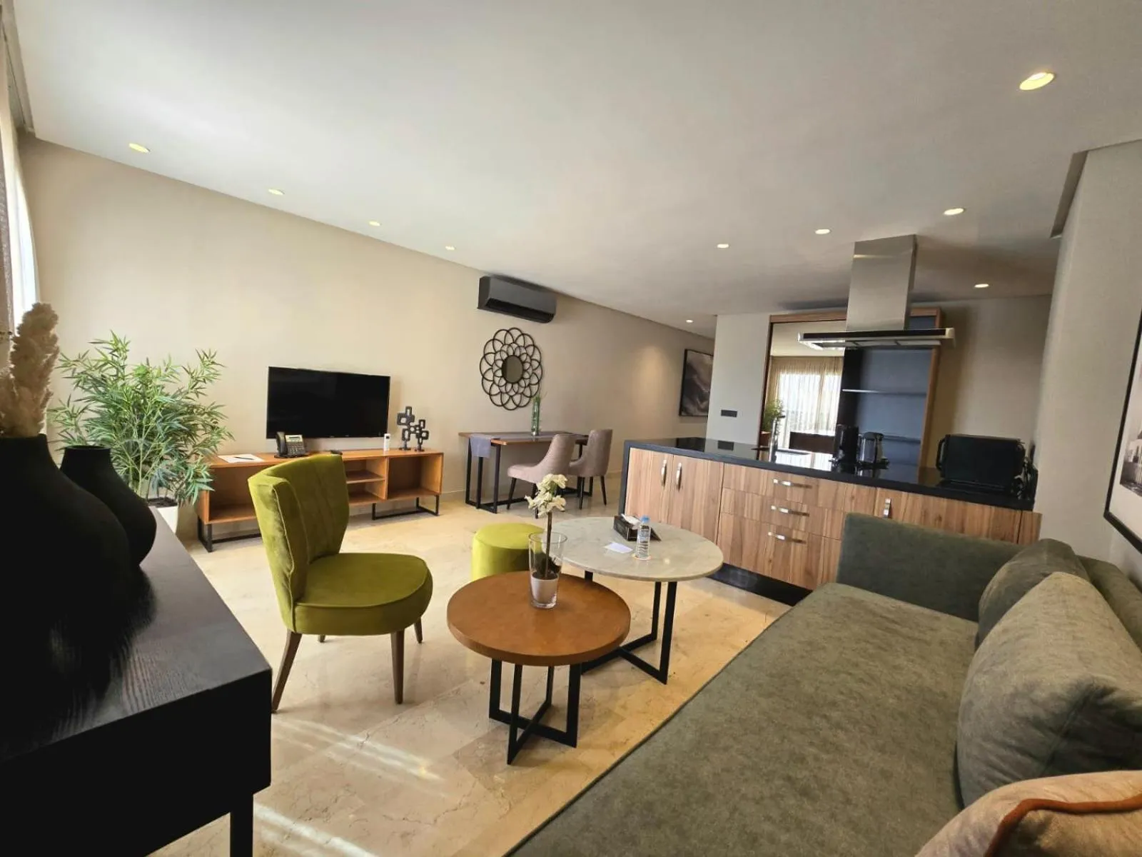 TV and multimedia in AS Premium By Soho Hotels Maarif