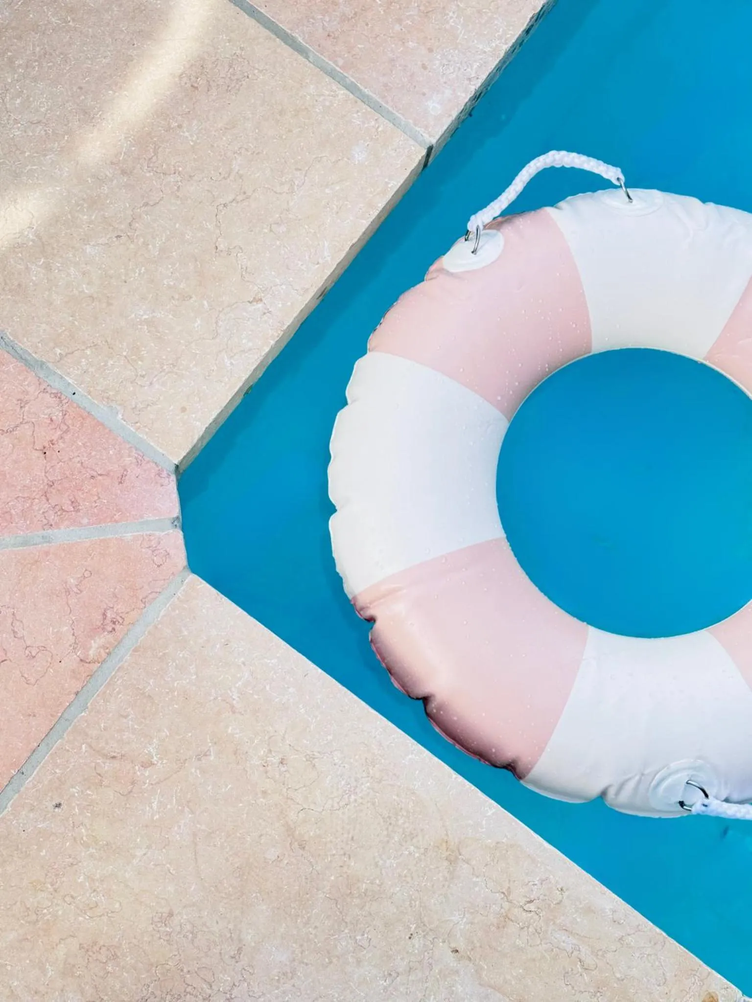 Swimming pool in Surfside 22