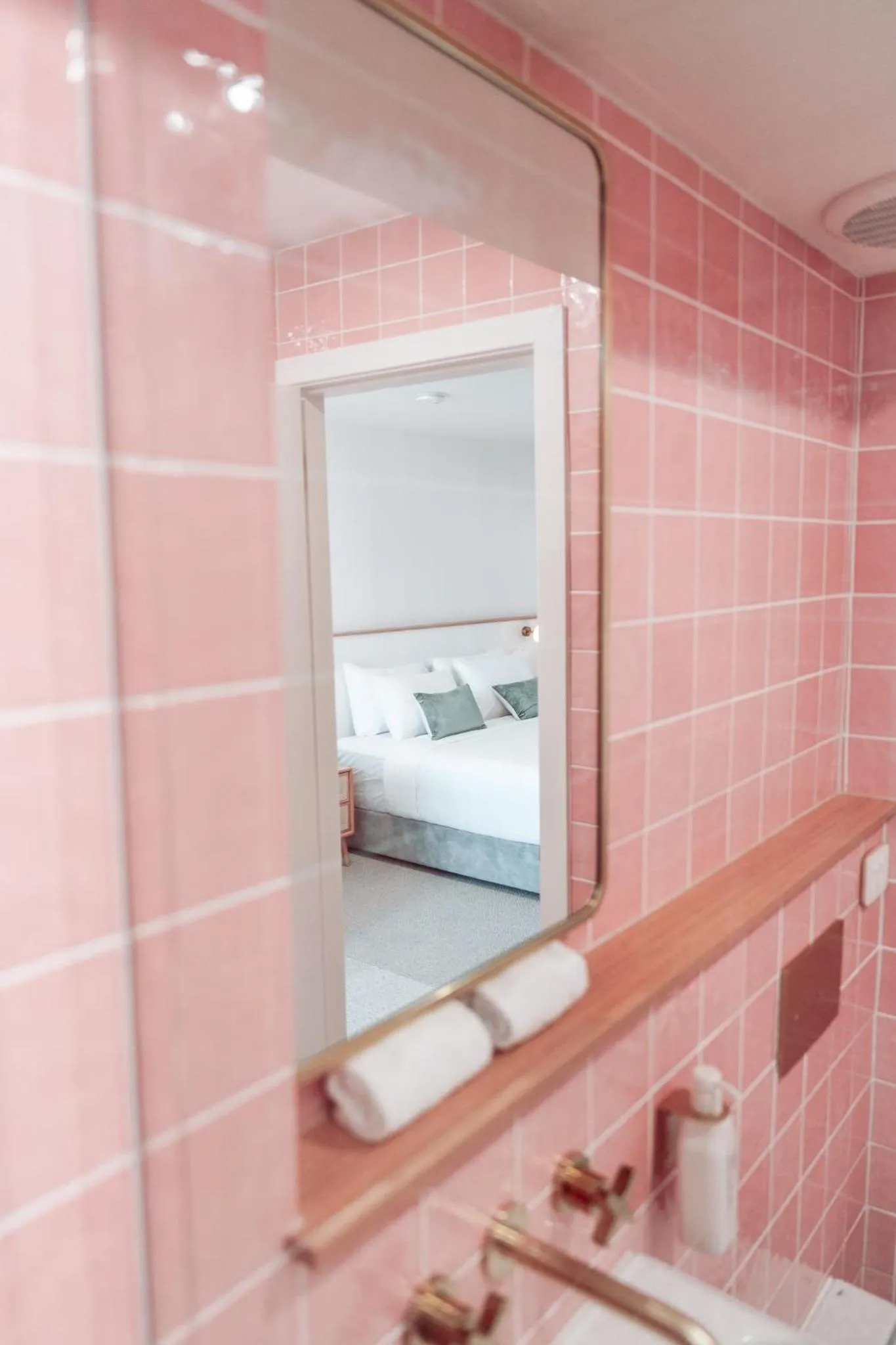 Bathroom in Surfside 22