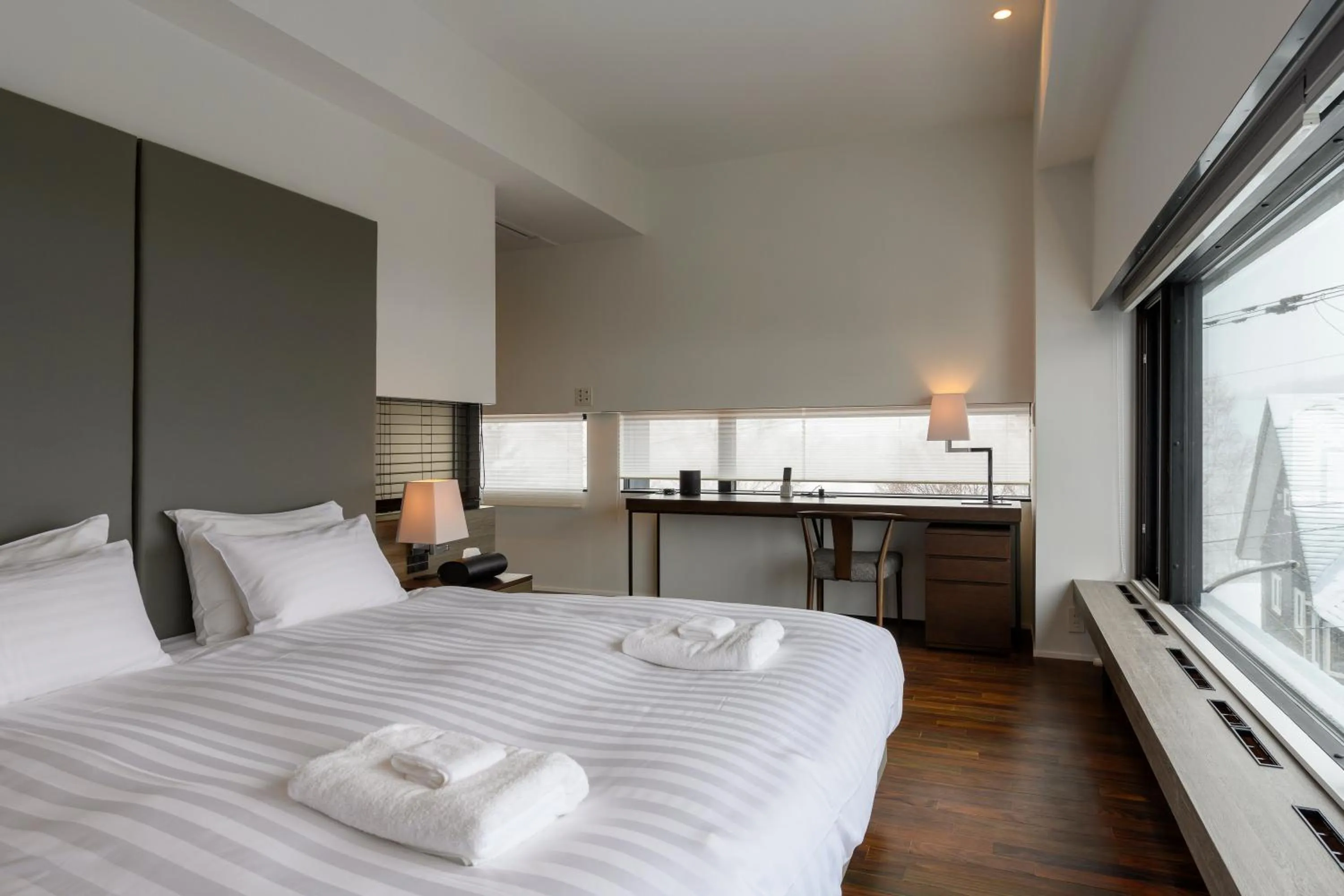 Bedroom, Bed in Hinzan