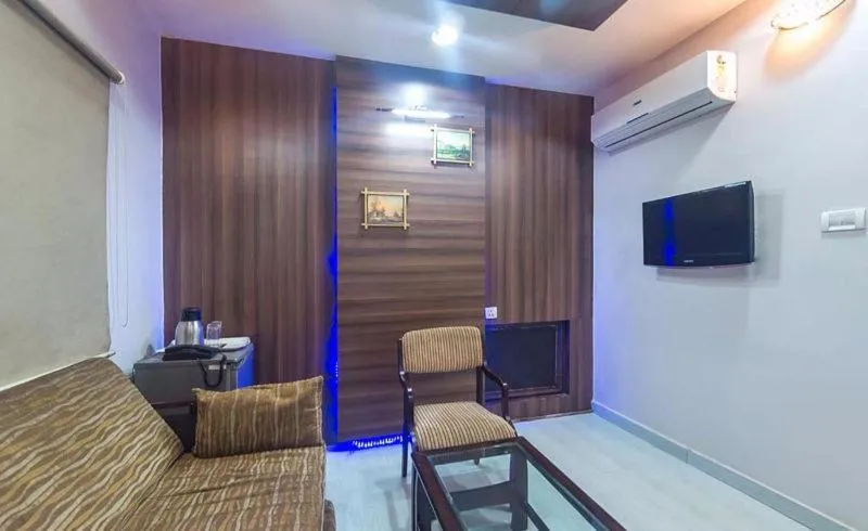 Hotel Tara International