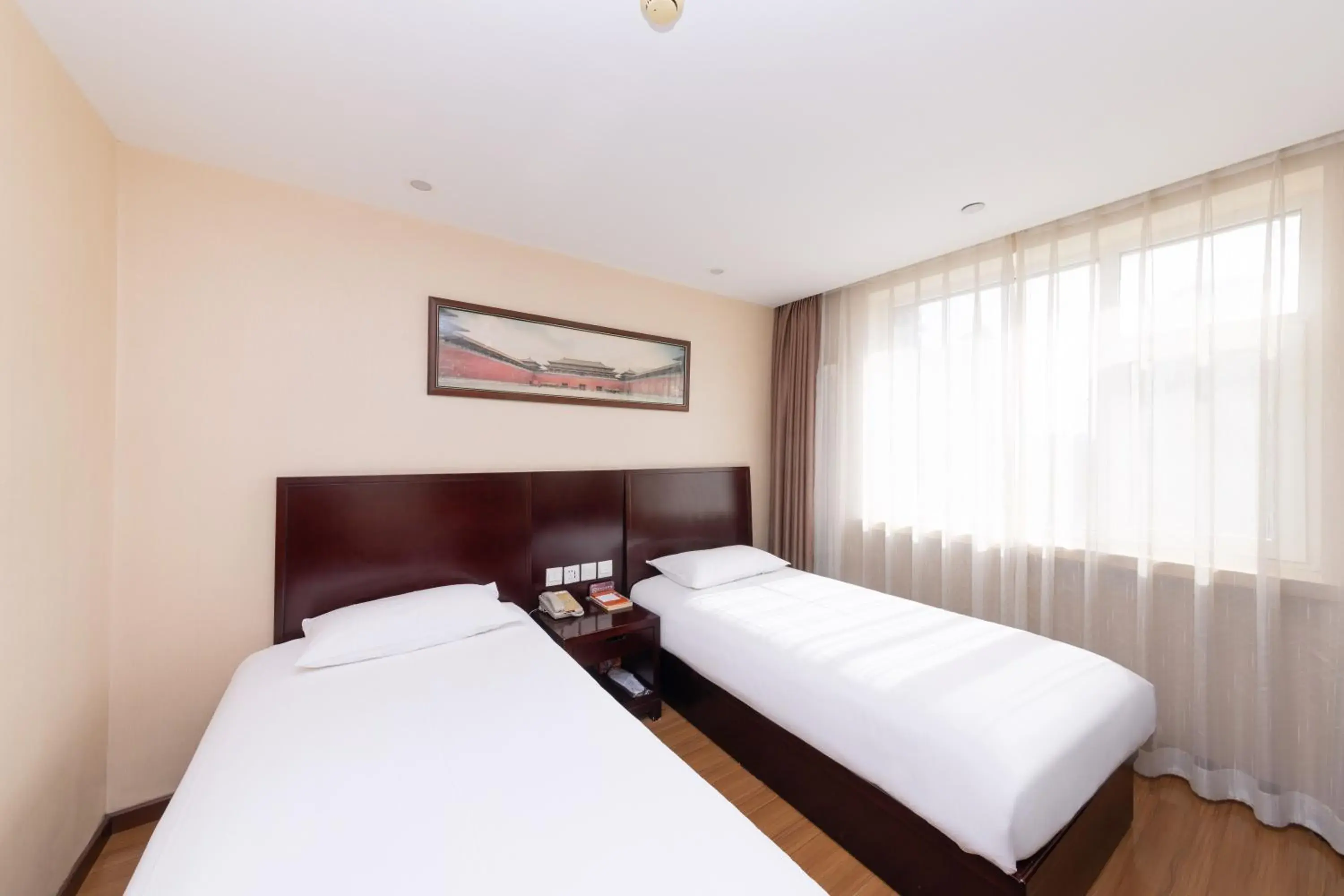 Superior Twin Room - single occupancy in Golden Inns Chain Hotel Beijing JianGuomen 金泰之家北京站店 Superior Twin Room - single occupancy in Golden Inns Chain Hotel Beijing JianGuomen 金泰之家北京站店