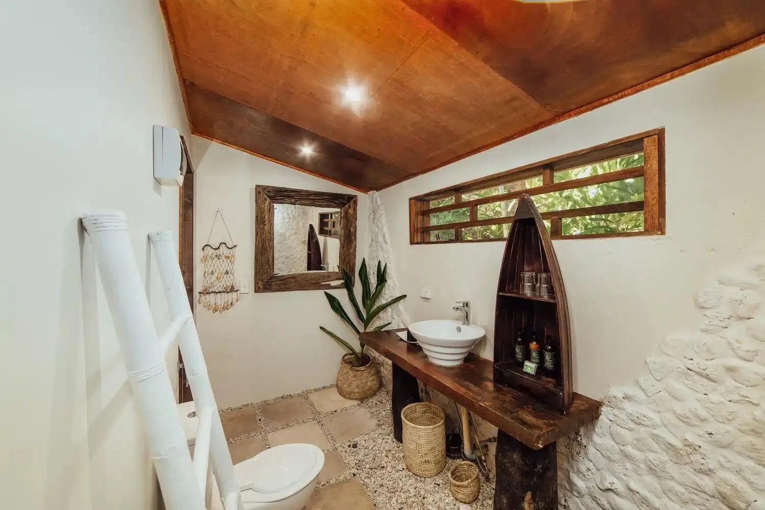 Toilet in Trees and Fishes Private Retreat