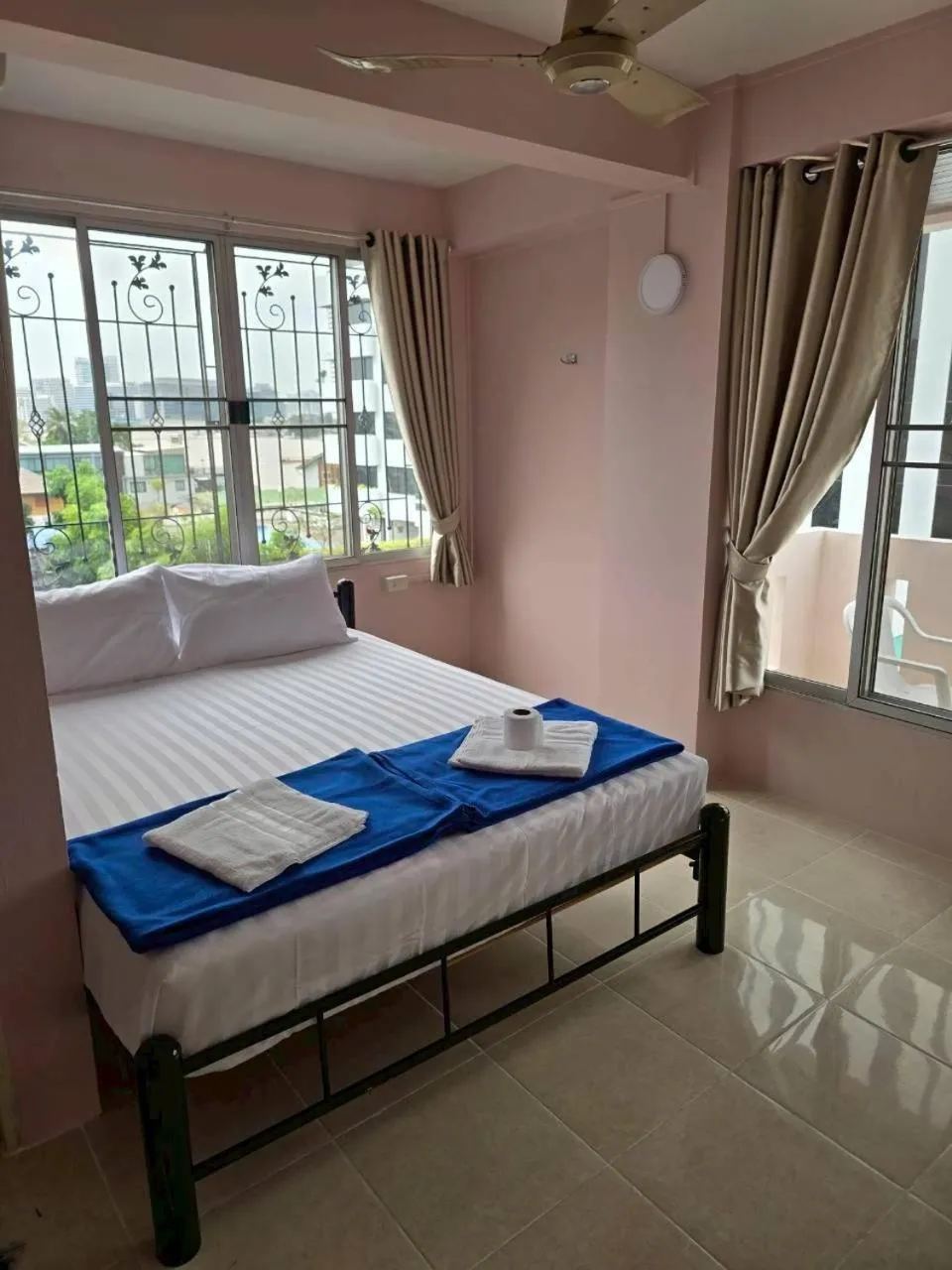 Bed in Bella Bella Riverview