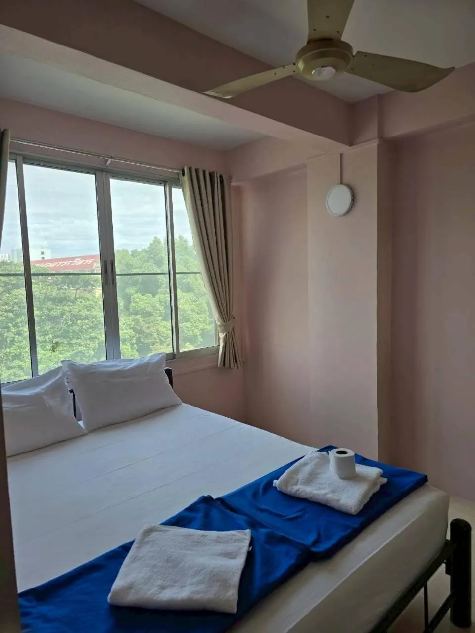 Bed in Bella Bella Riverview