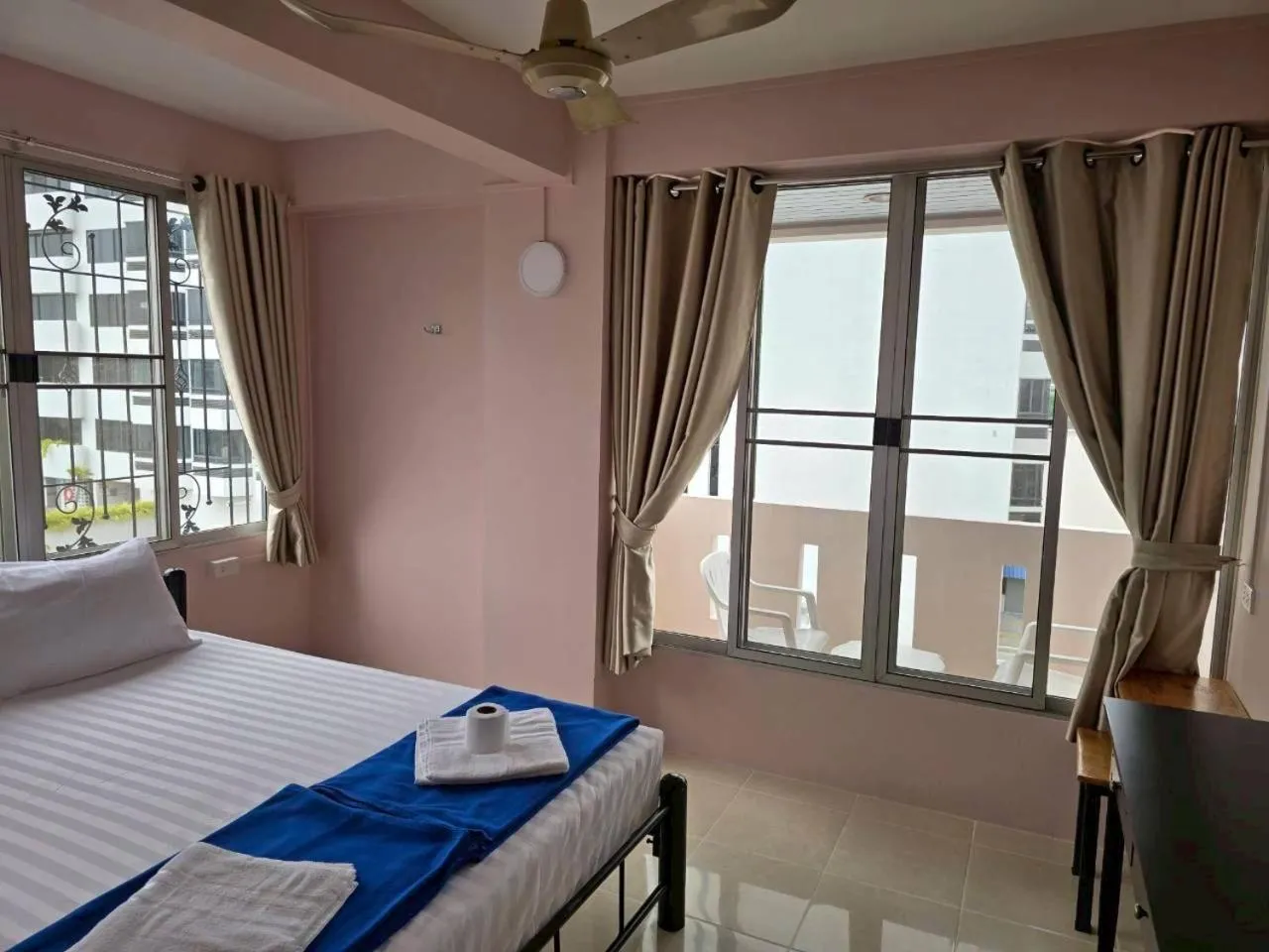 Bed in Bella Bella Riverview