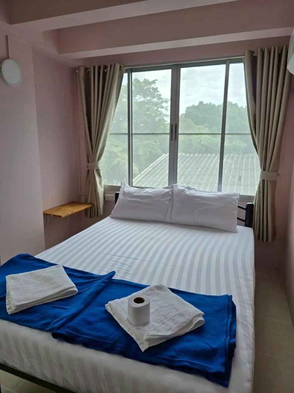 Bed in Bella Bella Riverview