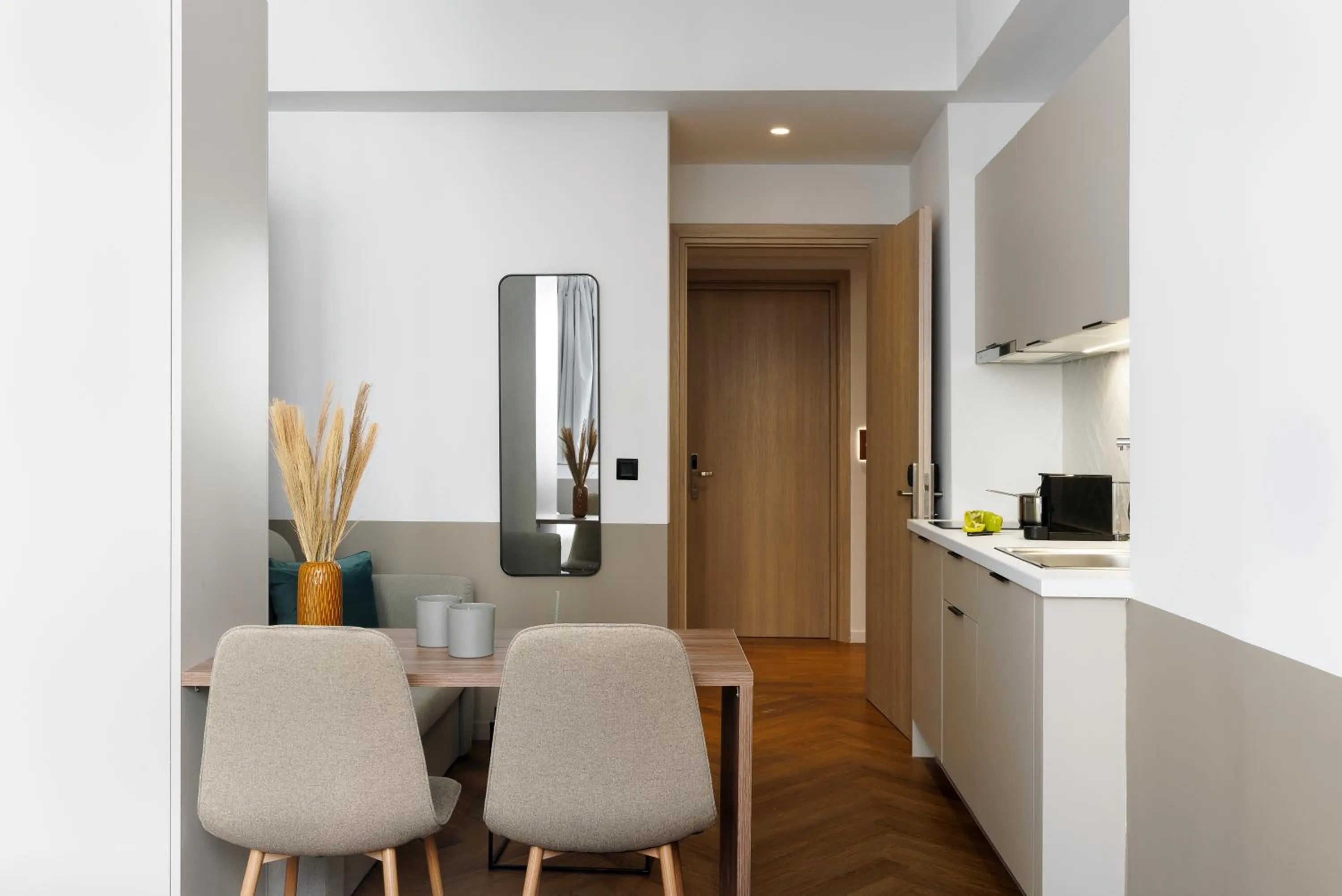 Kitchen or kitchenette in Ermass Modern Living Apartments