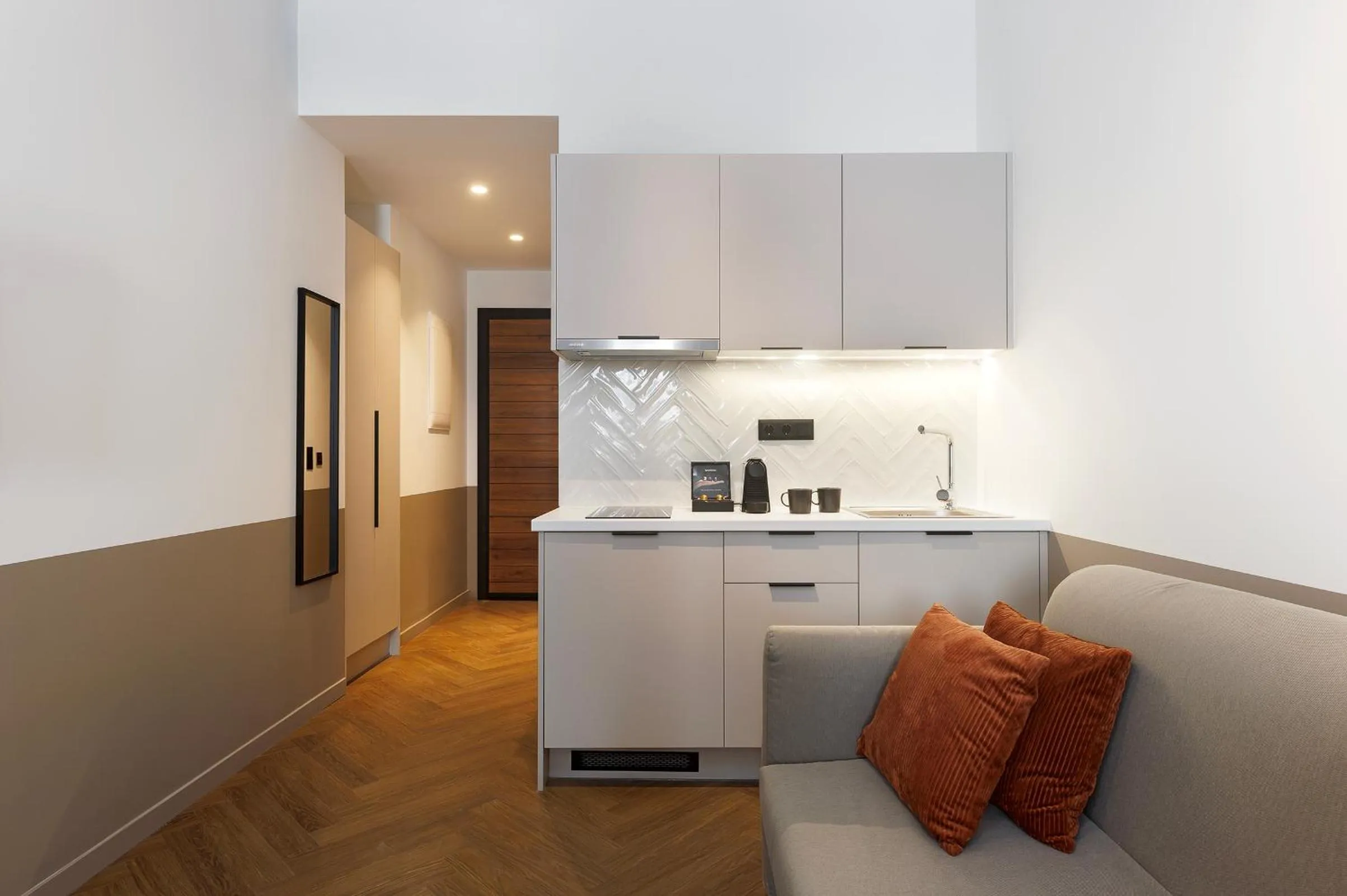 Kitchen or kitchenette in Ermass Modern Living Apartments