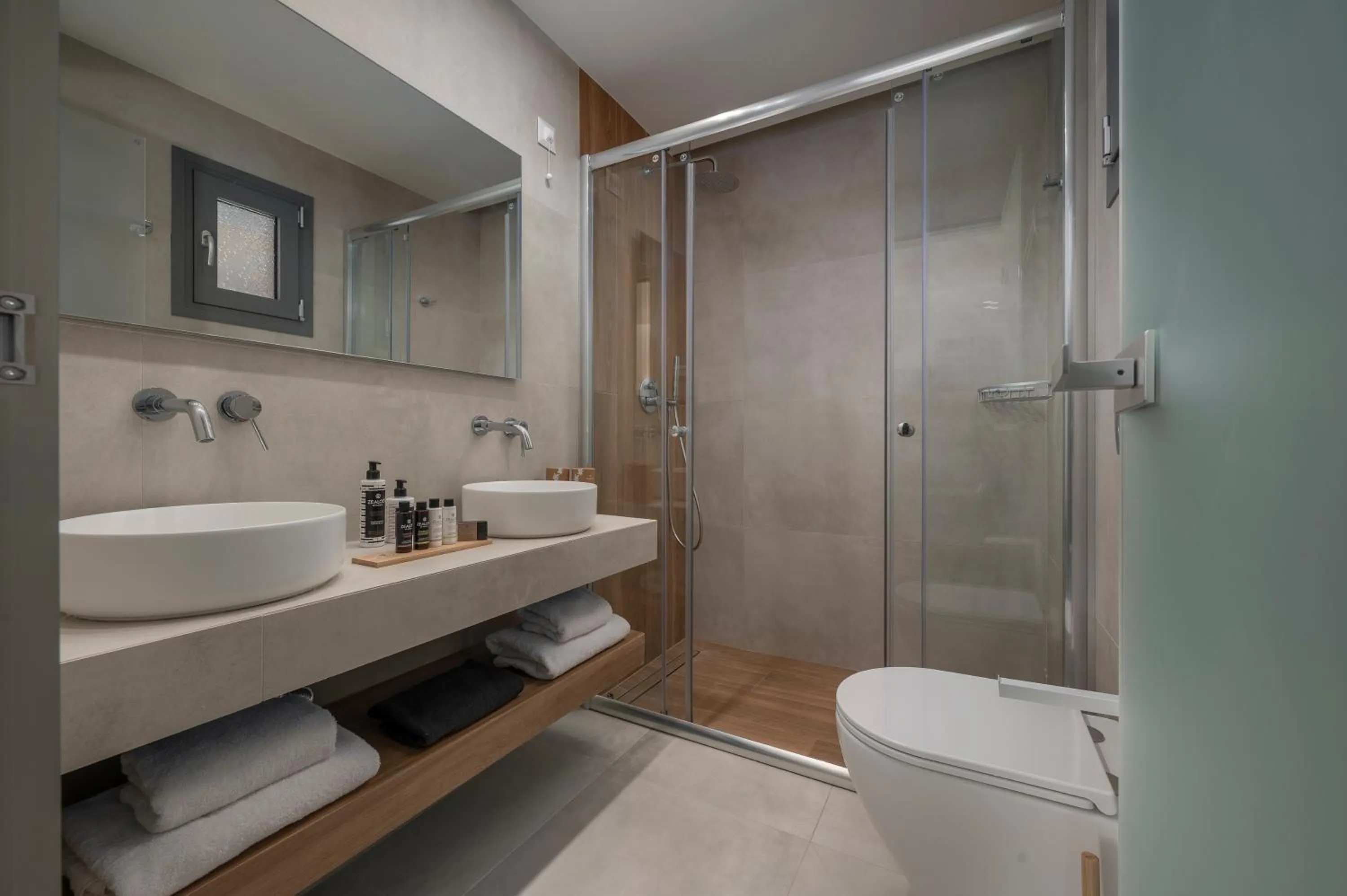 Bathroom in Sandy Seaside Suites