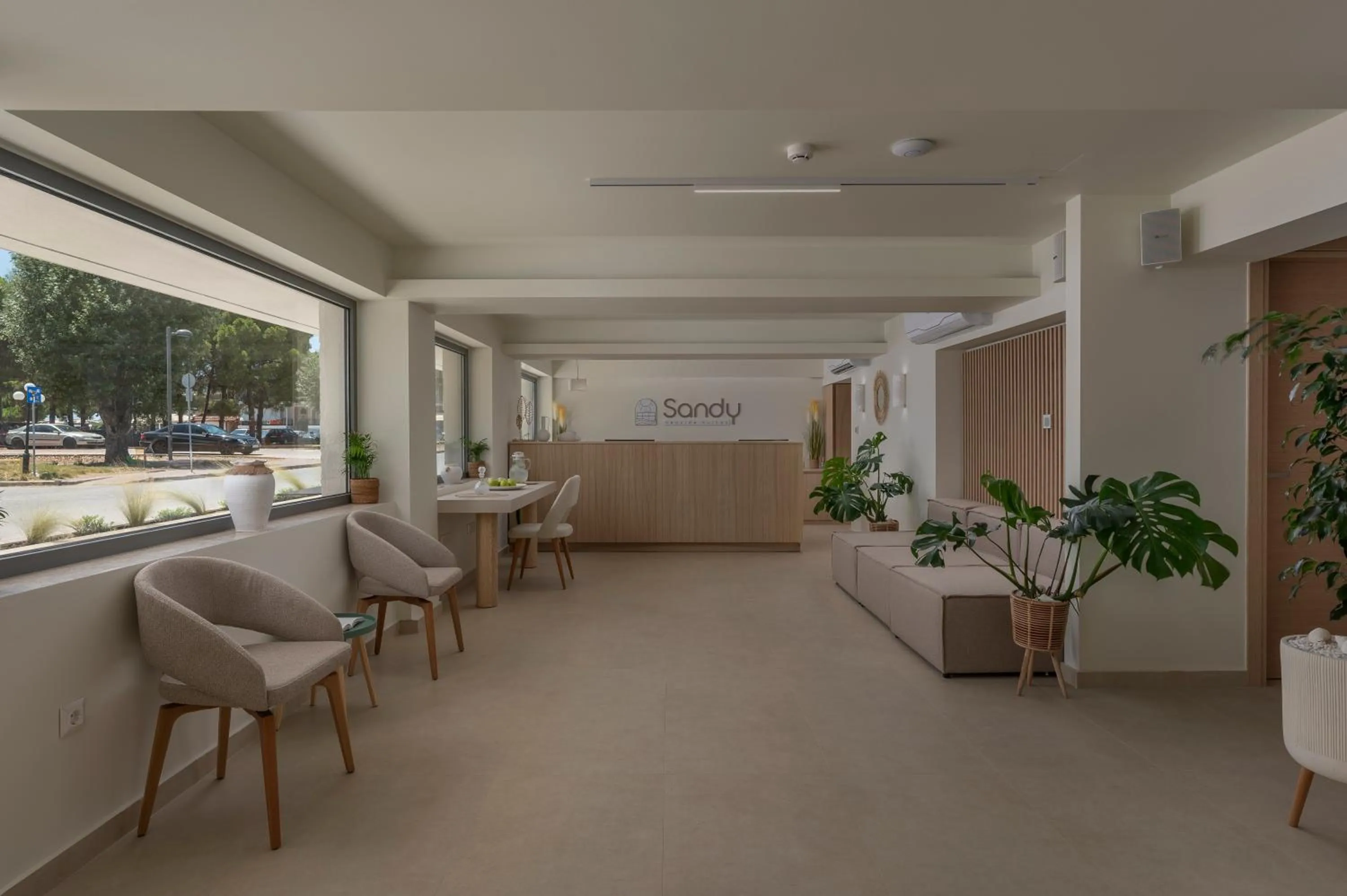 Living room in Sandy Seaside Suites