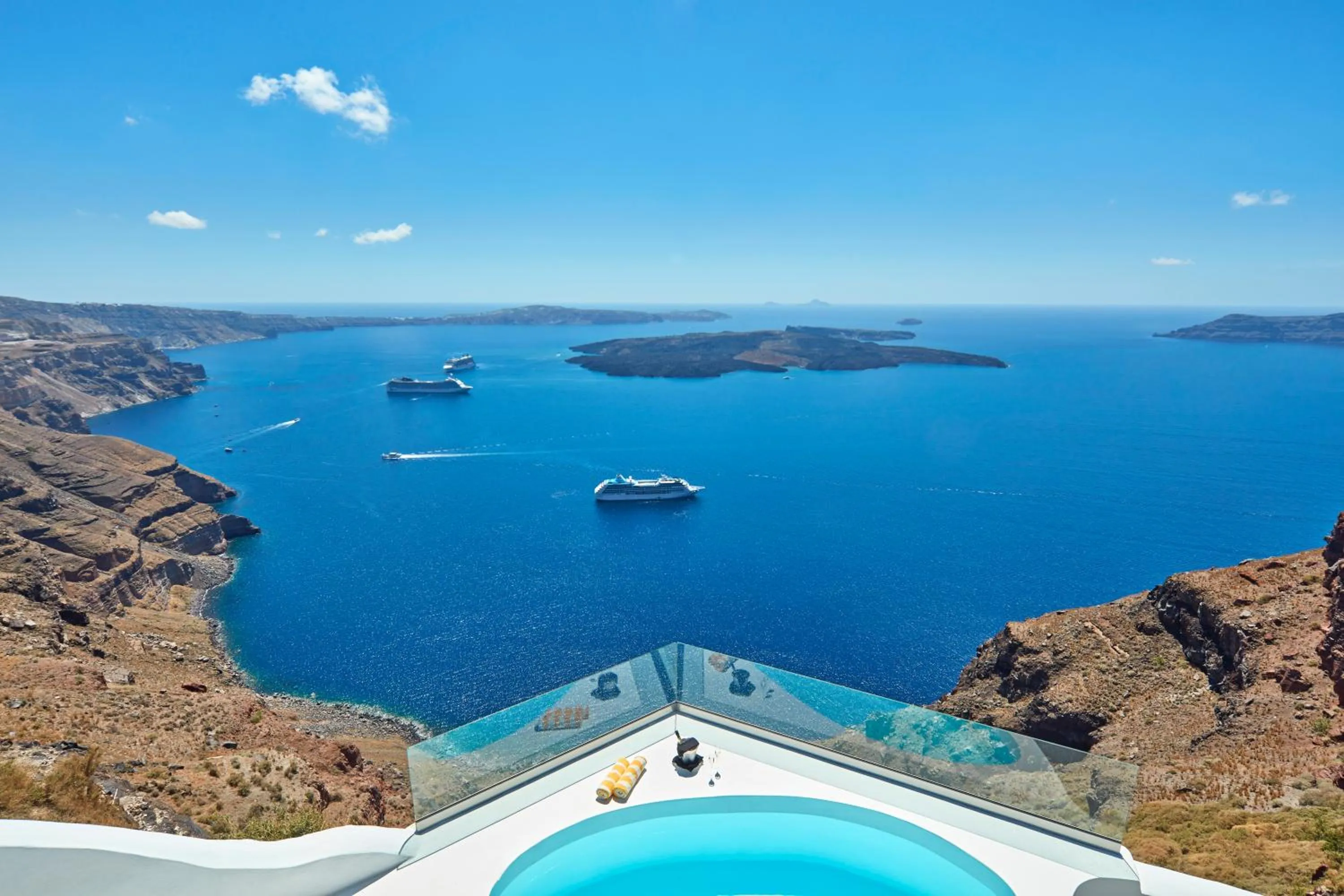 Day in Katikies Chromata Santorini - The Leading Hotels of the World
