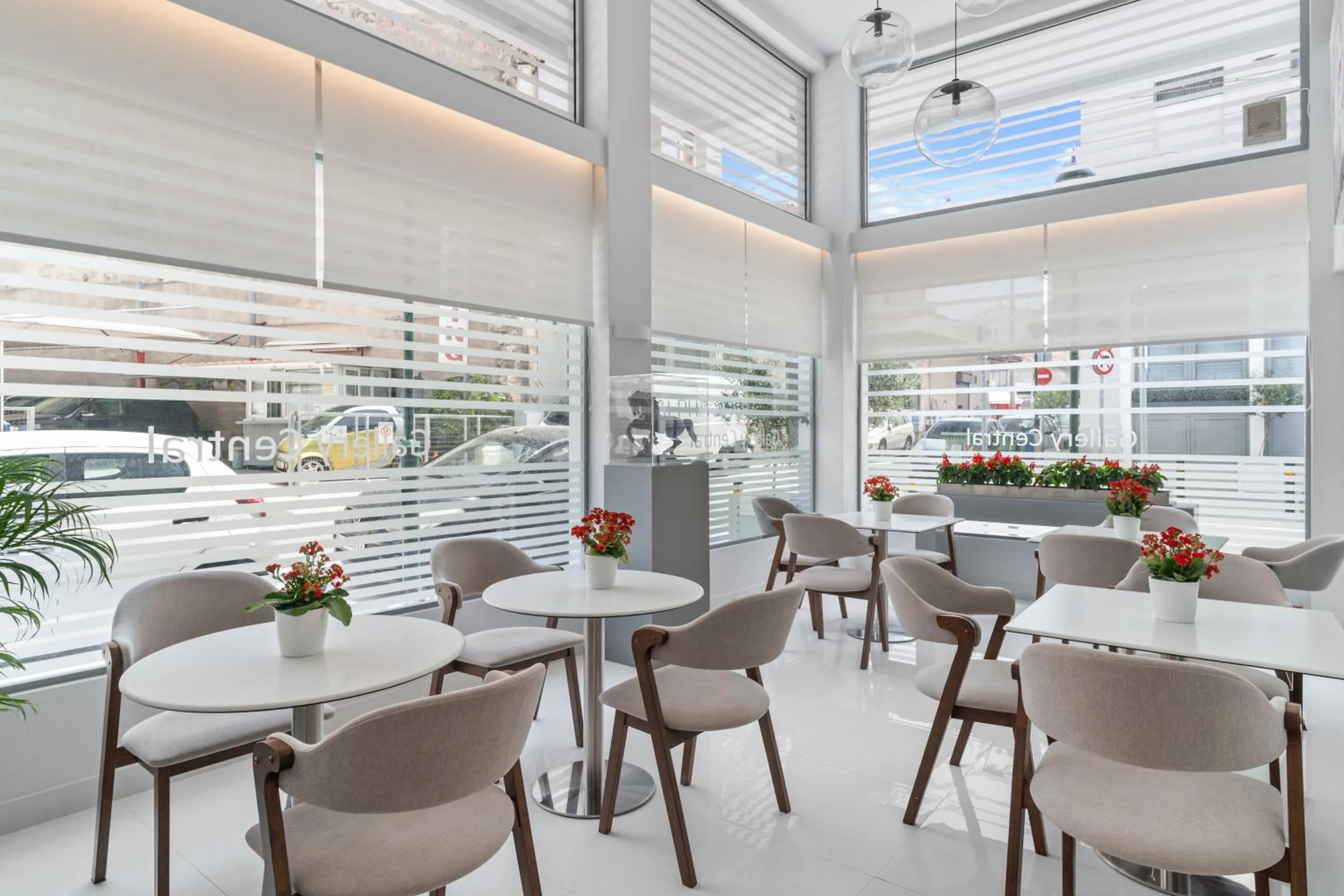 Restaurant/places to eat in Gallery Central Piraeus Port