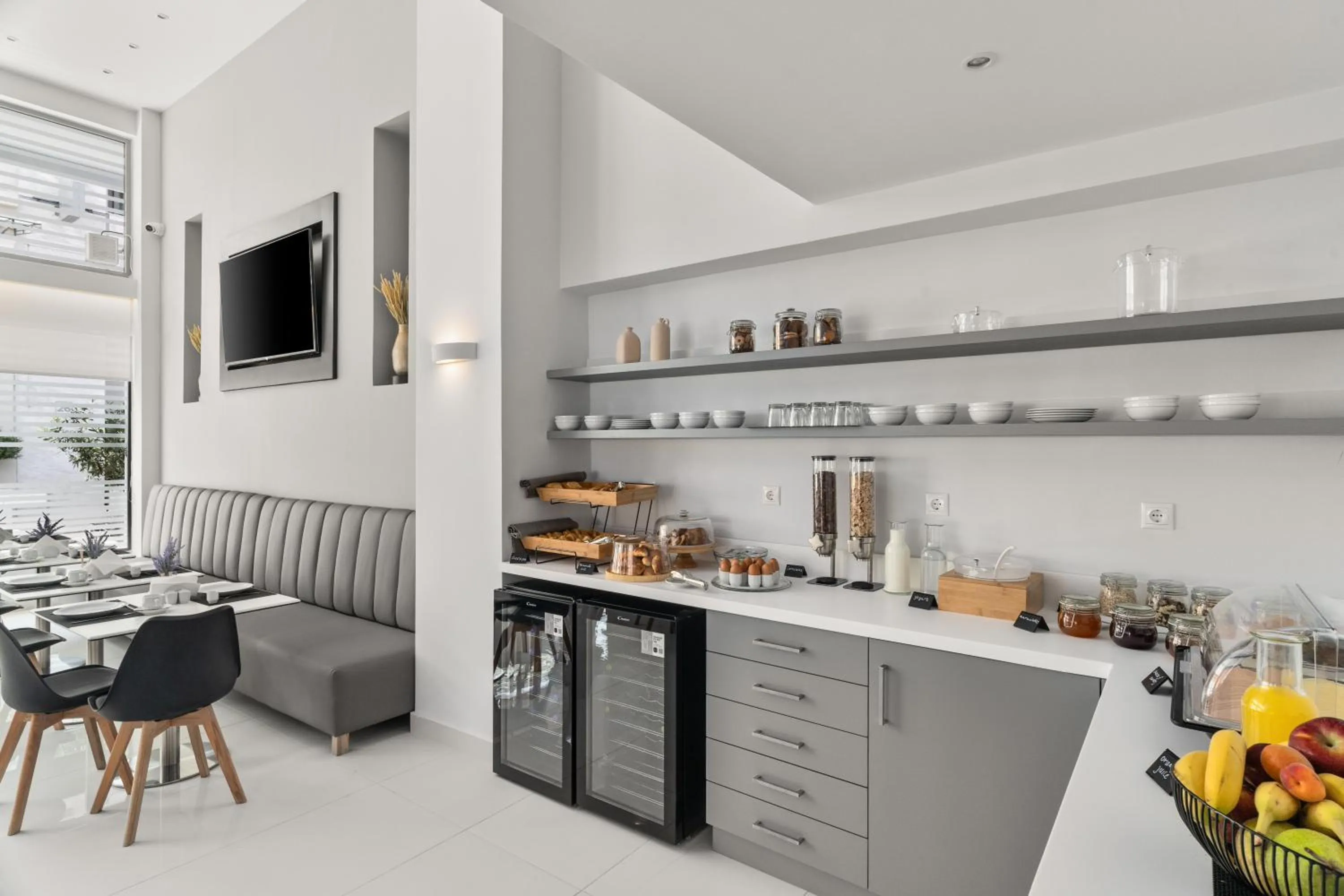 Buffet breakfast in Gallery Central Piraeus Port