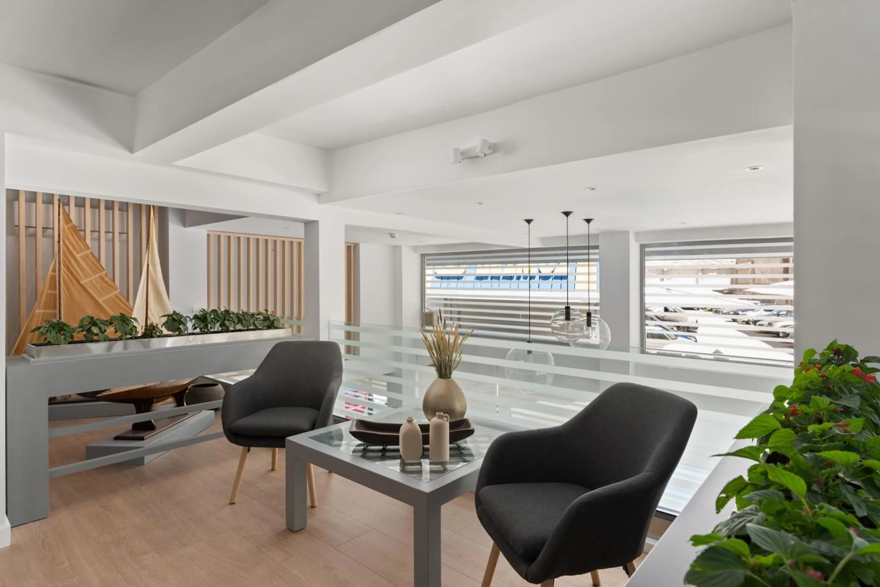 Seating area in Gallery Central Piraeus Port