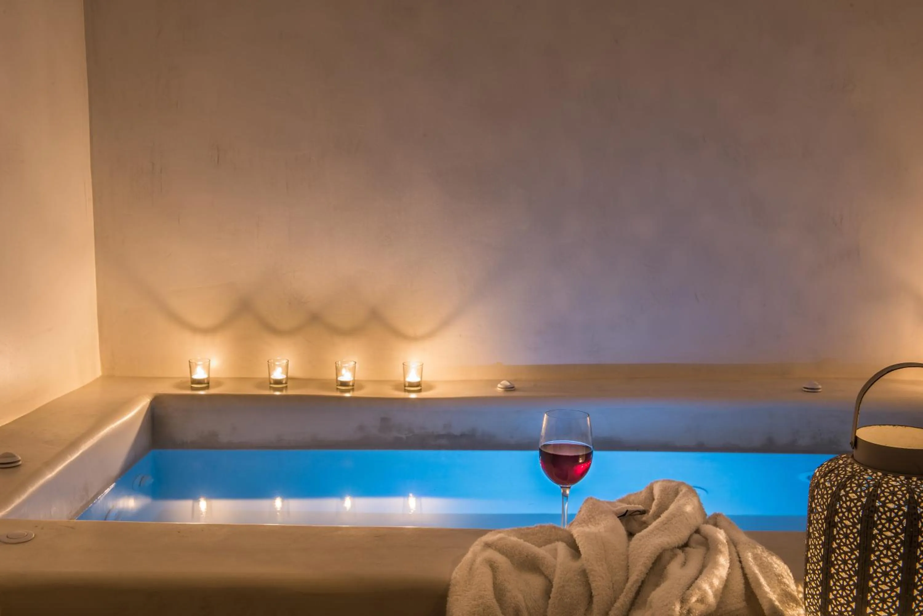 Hot Tub in On The Rocks - Small Luxury Hotels of the World