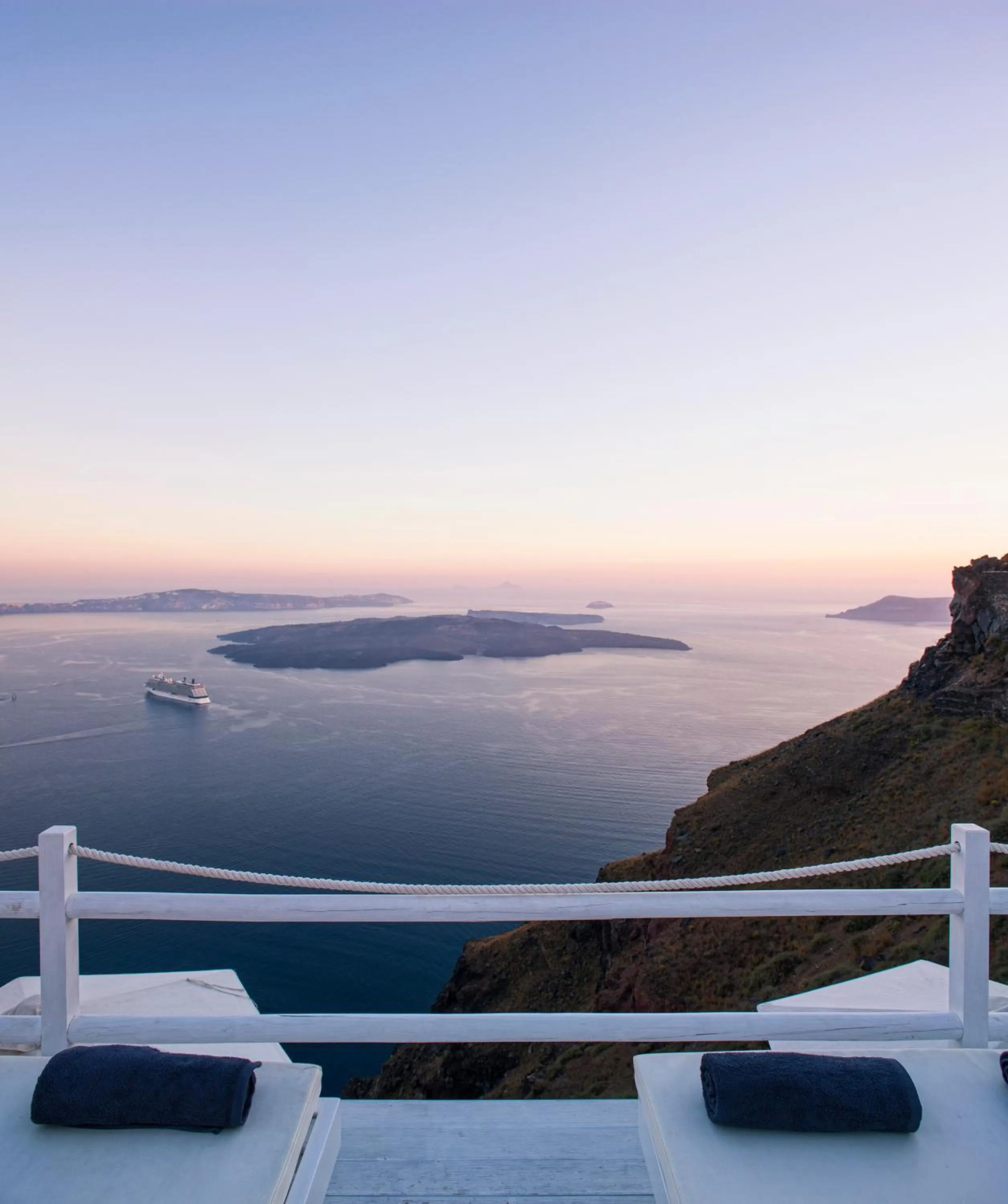 Swimming pool in On The Rocks - Small Luxury Hotels of the World