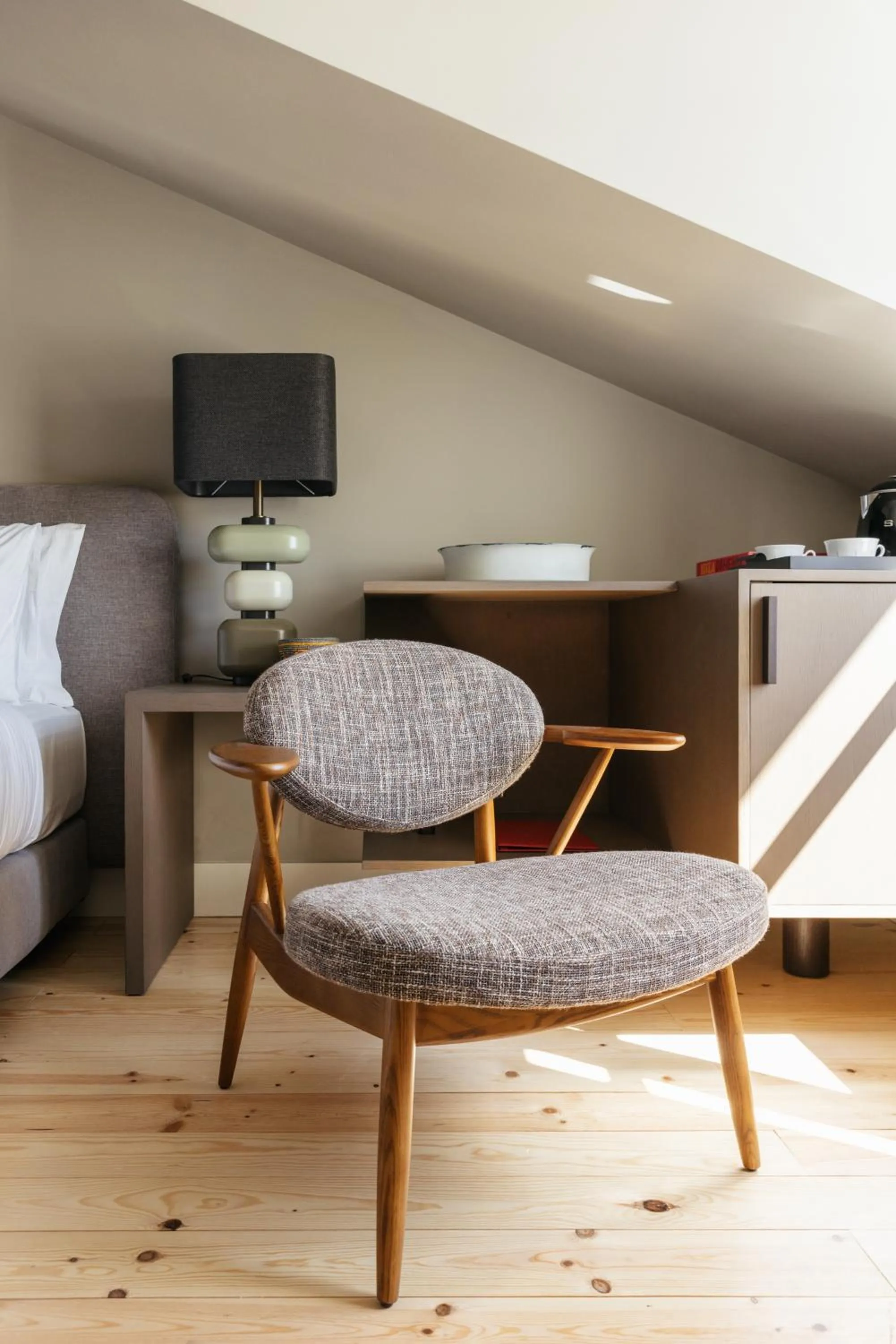 Decorative detail in Dare Lisbon River