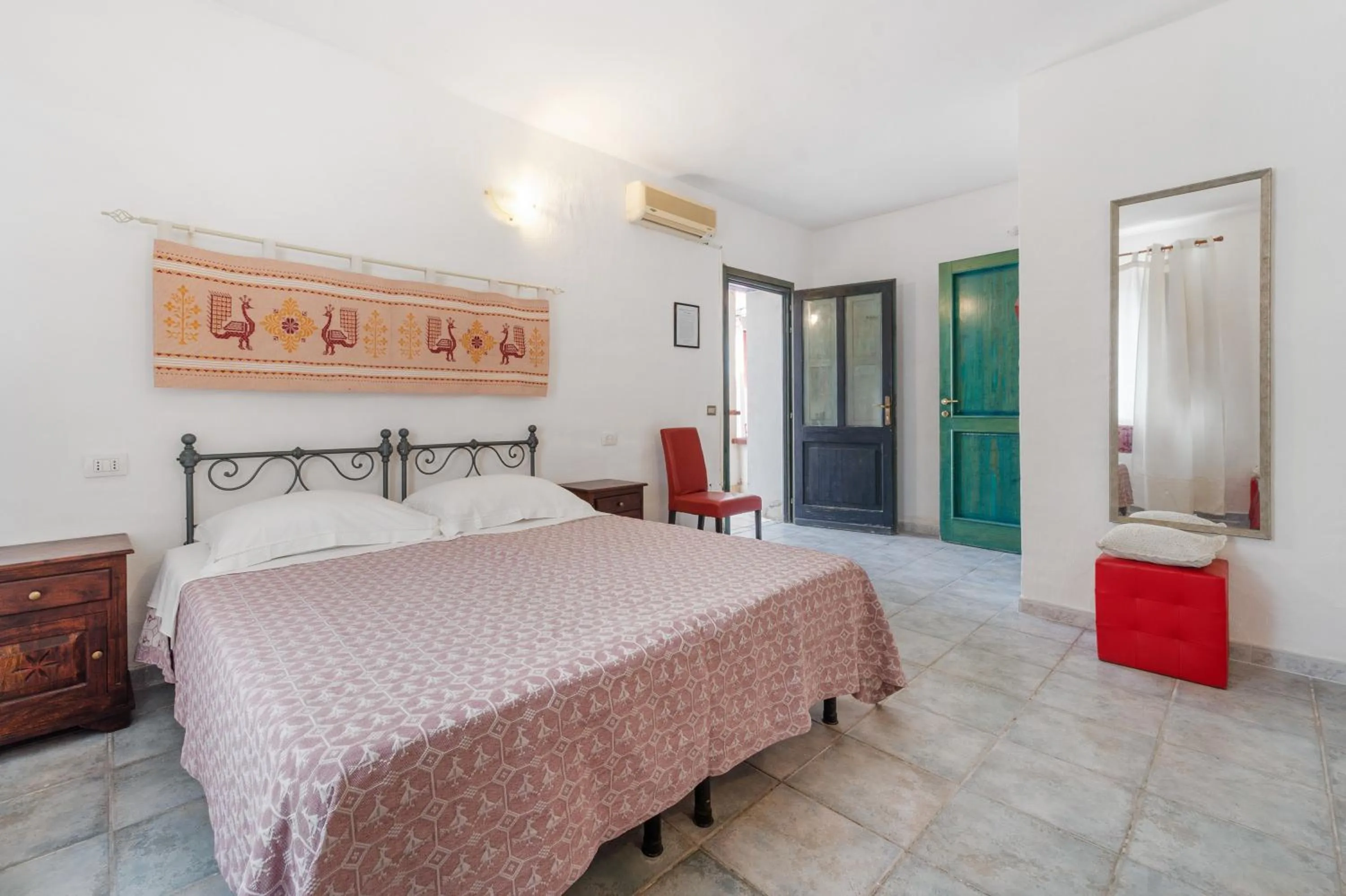 Living room, Bed in Sa Funtana