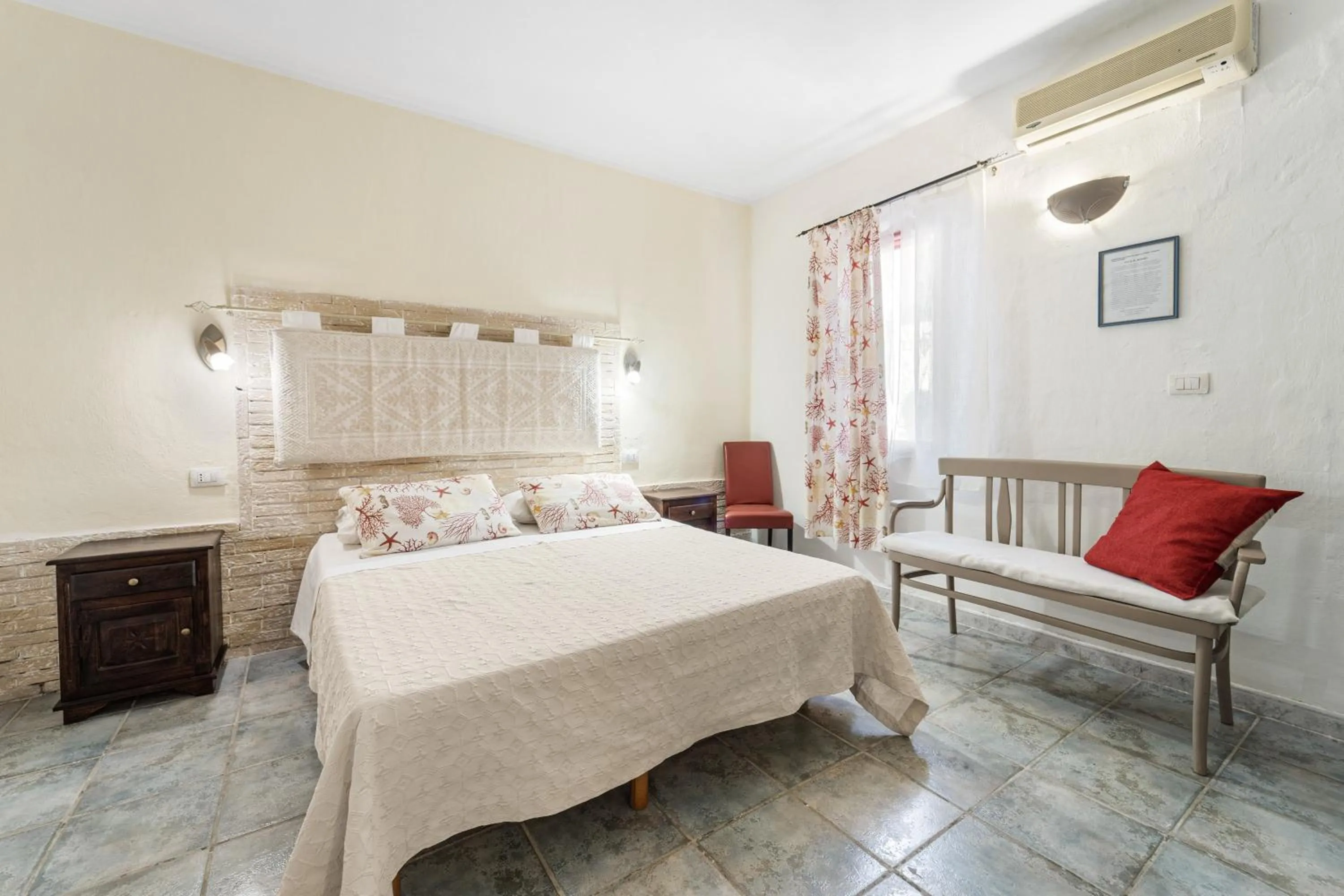 Living room, Bed in Sa Funtana