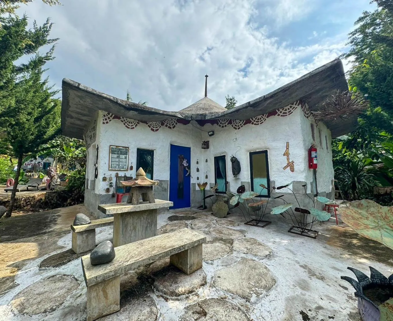 Property building in Clay House Chiang Mai By Alphatel