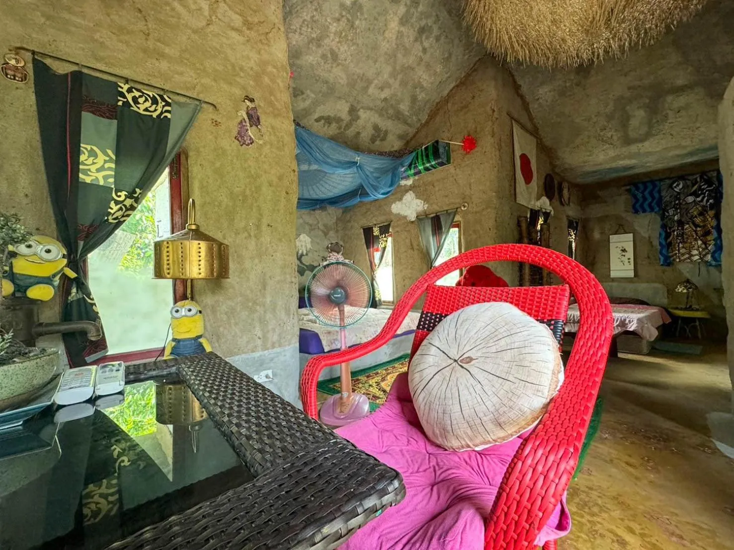 Living room in Clay House Chiang Mai By Alphatel