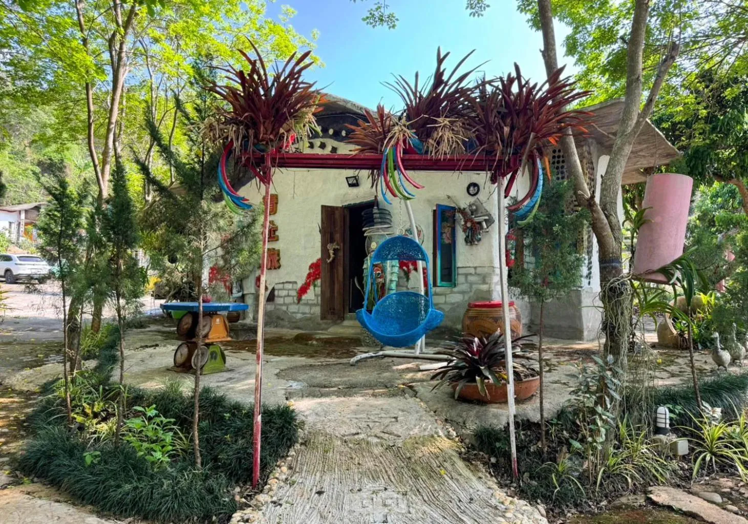 Property building in Clay House Chiang Mai By Alphatel