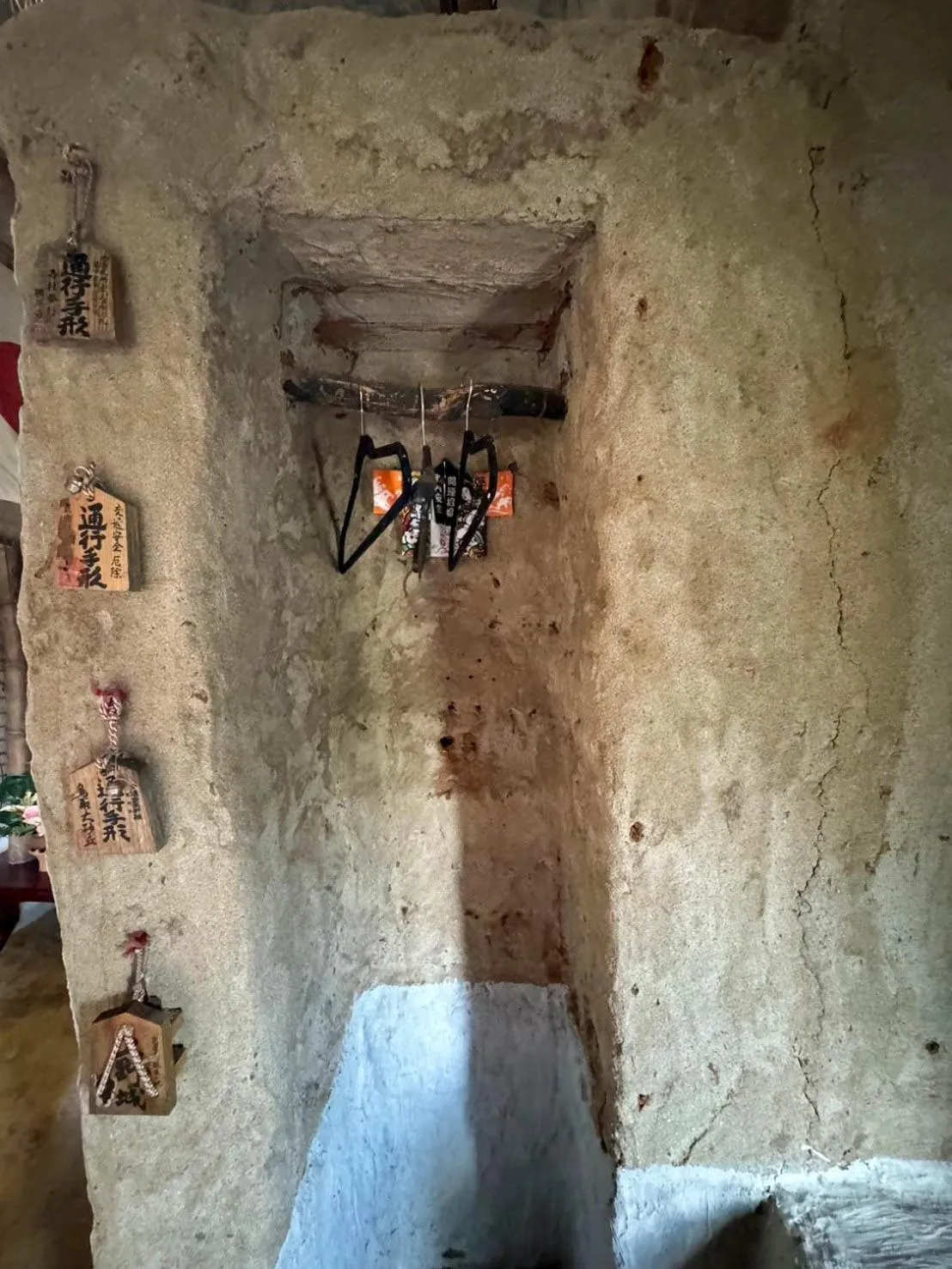 Property building in Clay House Chiang Mai By Alphatel