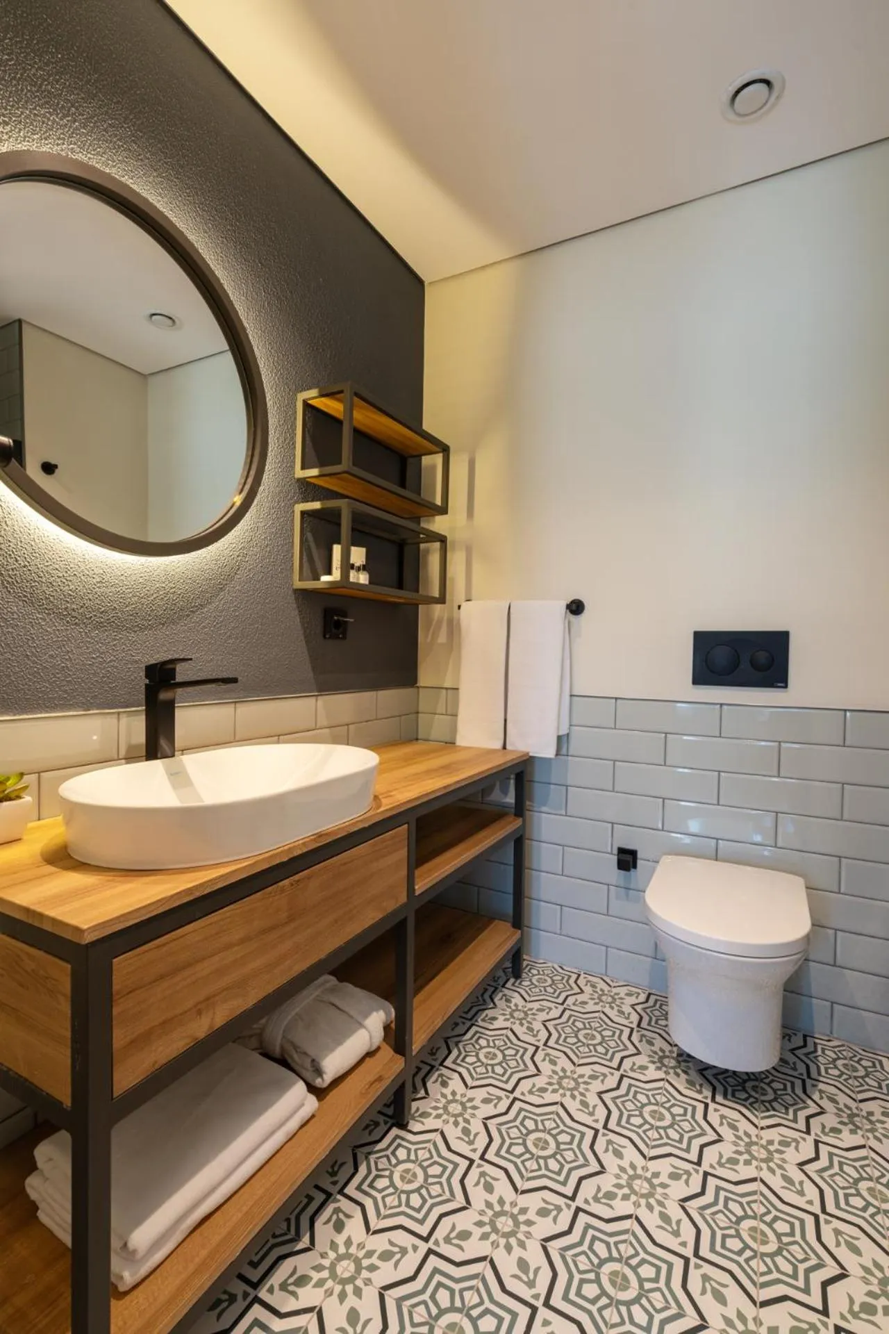Bathroom in The Superior Living Kağıthane