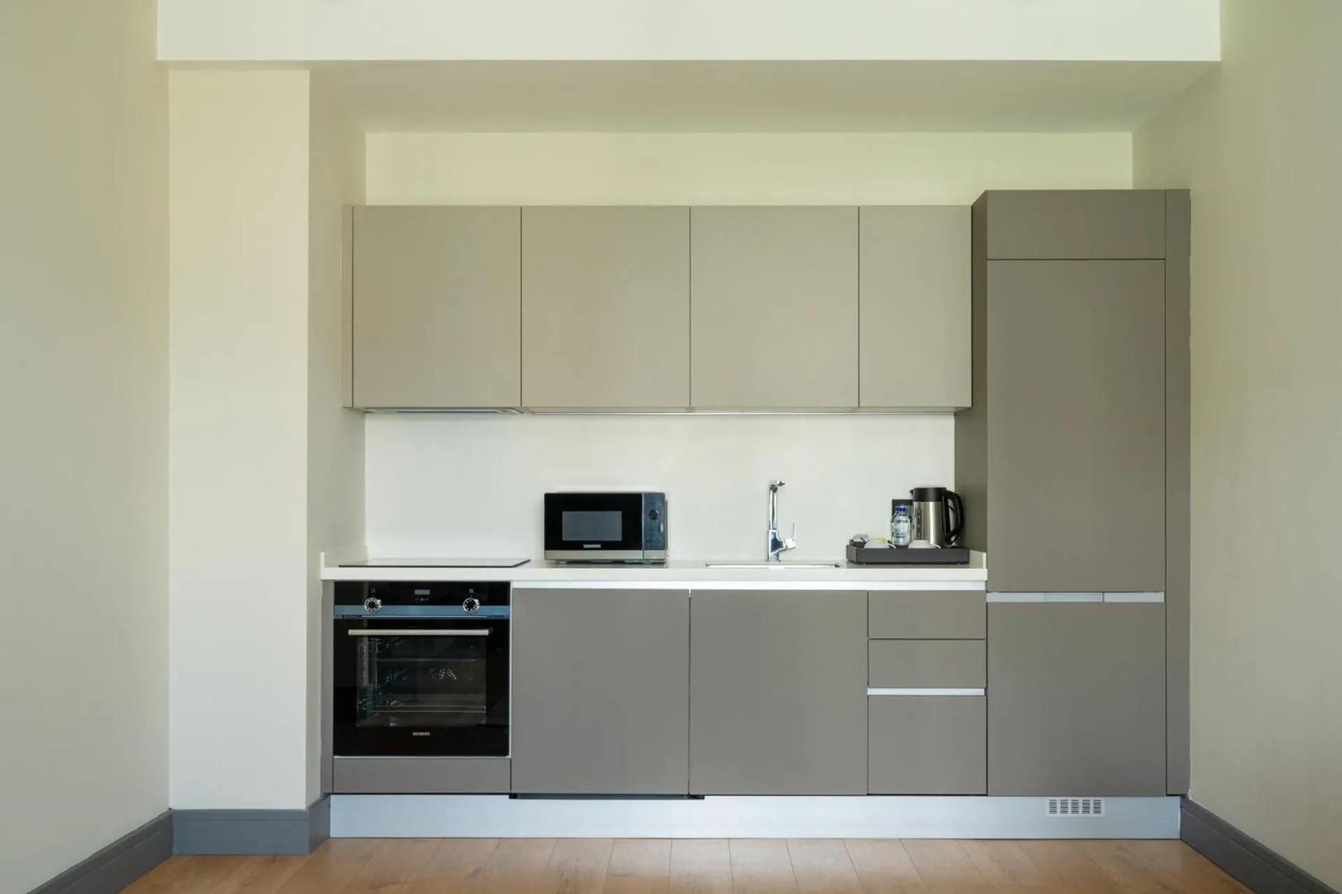 Kitchen or kitchenette in The Superior Living Kağıthane