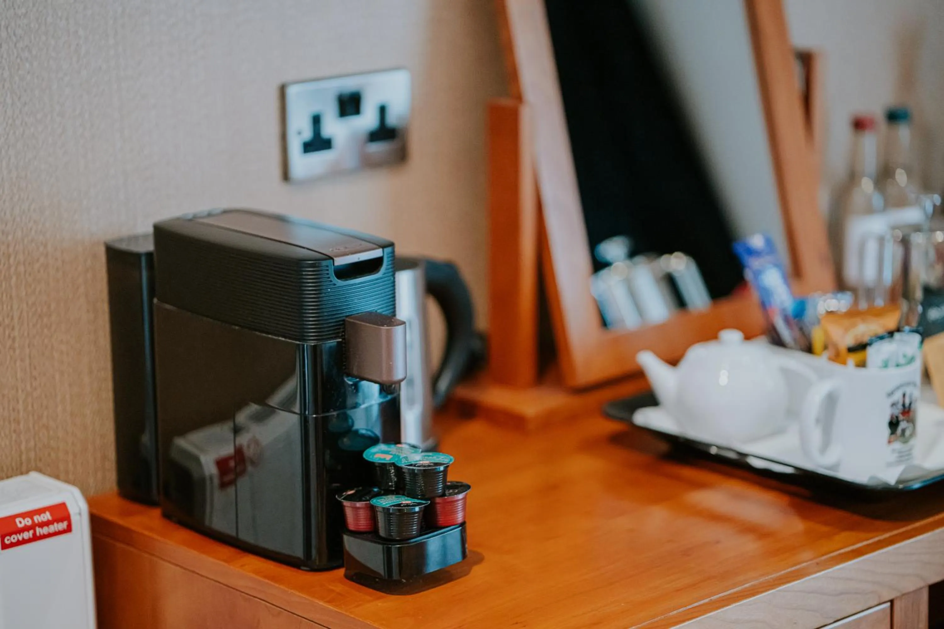 Coffee/tea facilities in Redesdale Arms Hotel