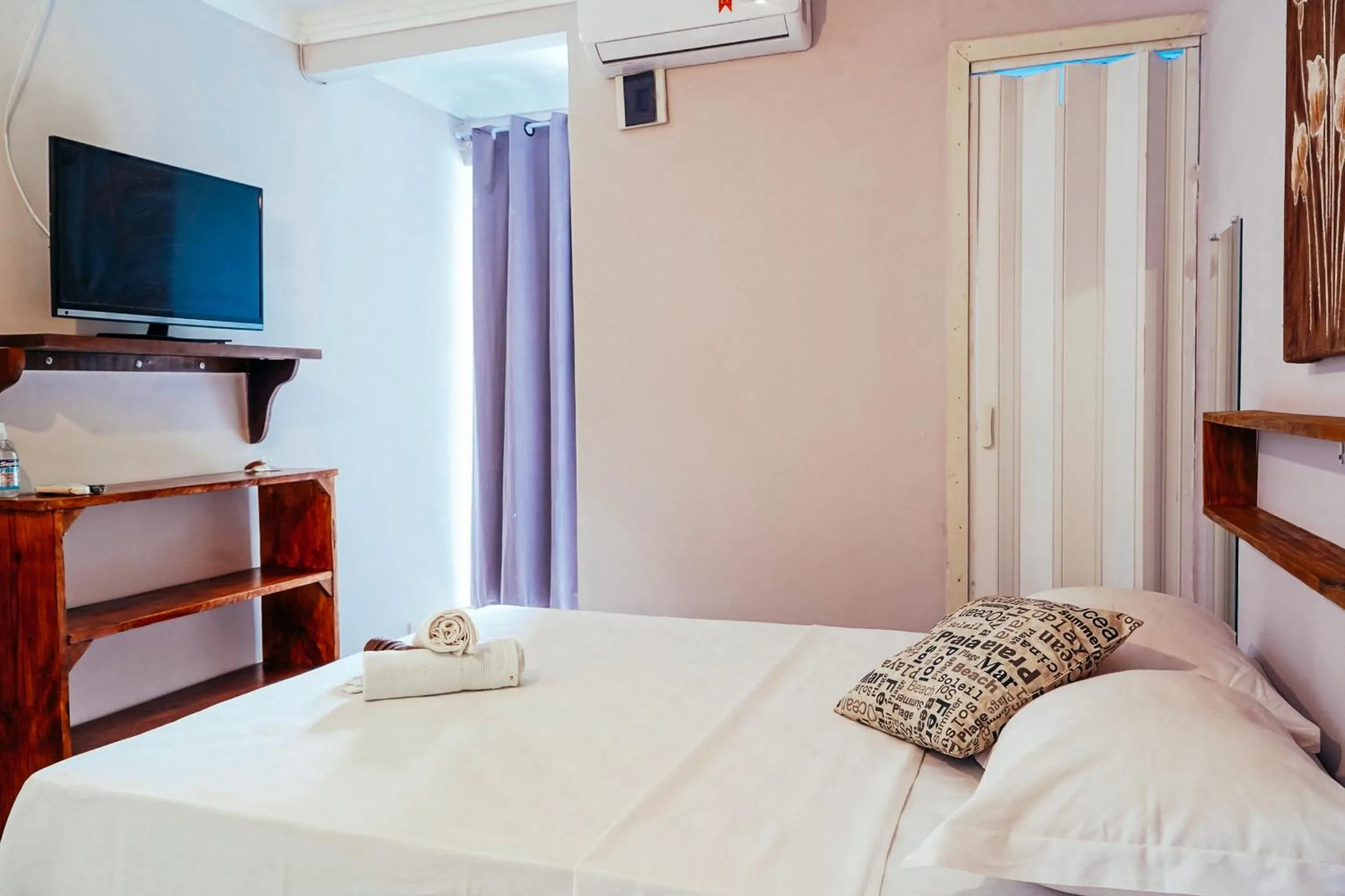 Bedroom, Bed in Pousada Vila Baiana