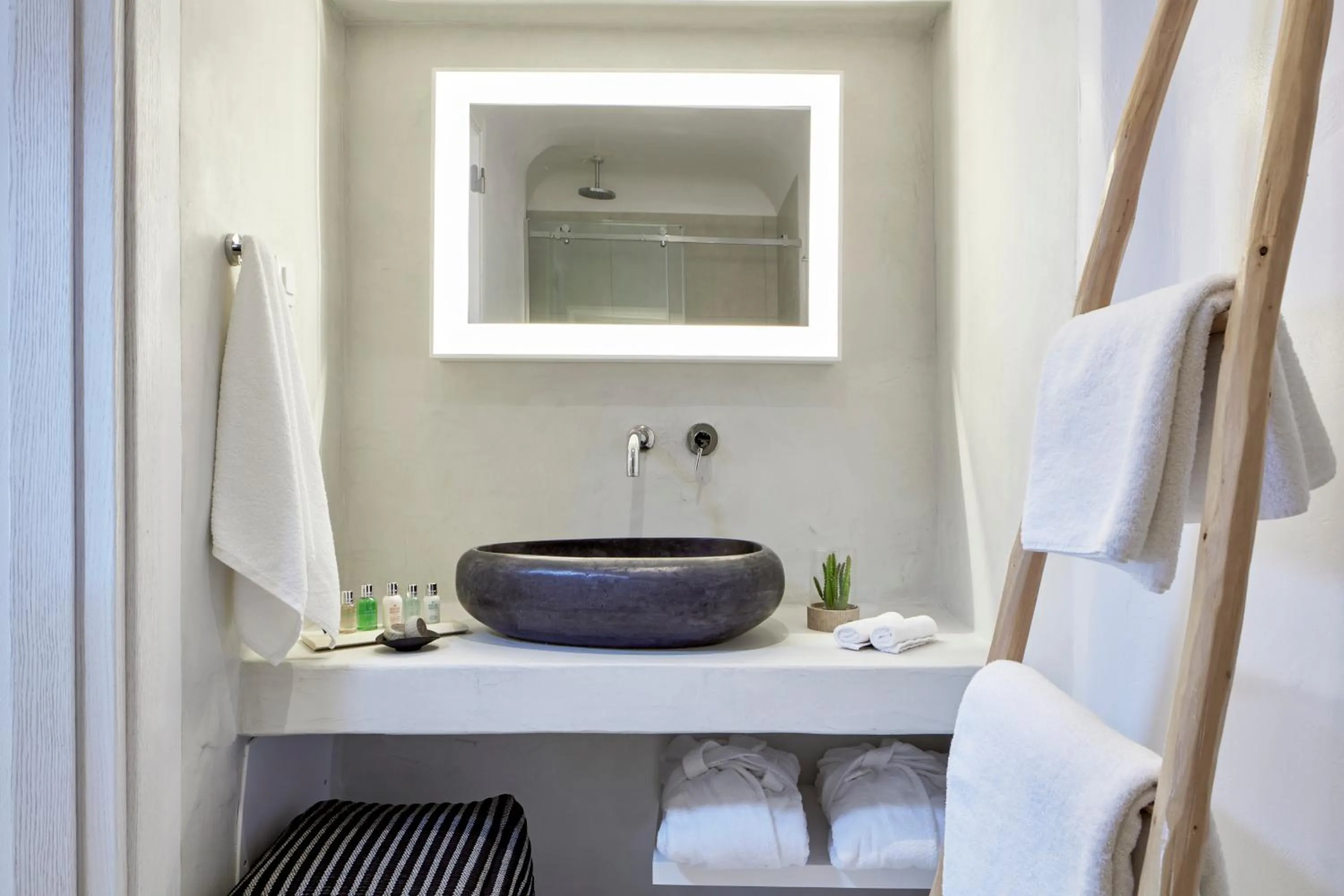 Bathroom in Cosmopolitan Suites - Small Luxury Hotels of the World