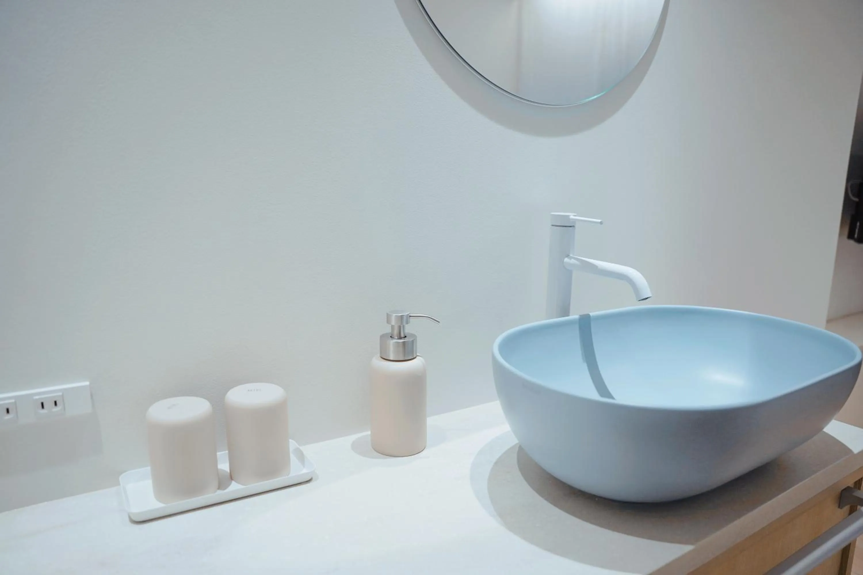 Photo of the whole room in SEKAI HOTEL Takaoka