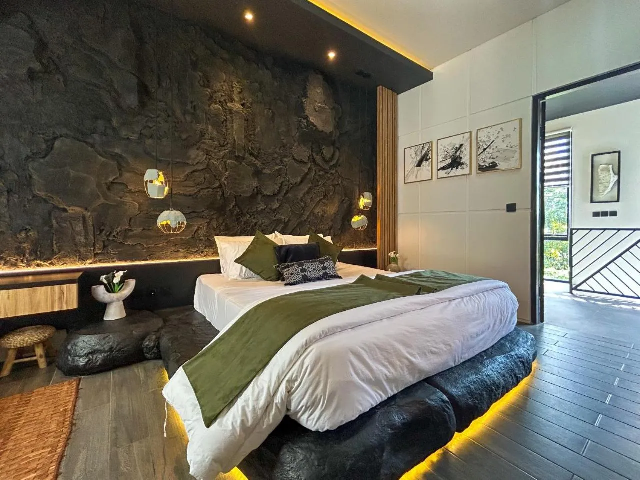 Bed in Landmark Villas
