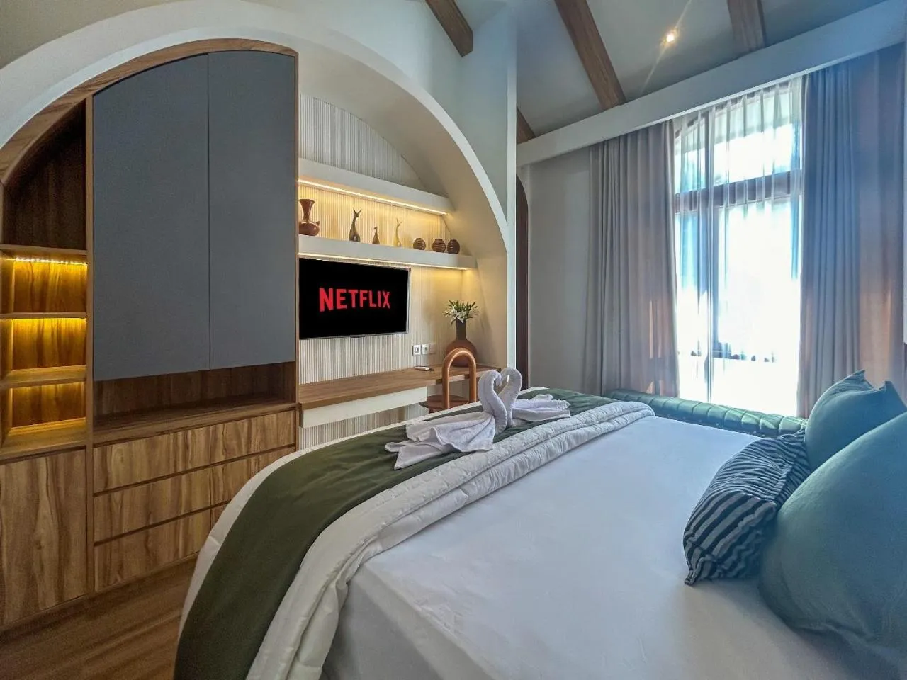 Bed in Landmark Villas