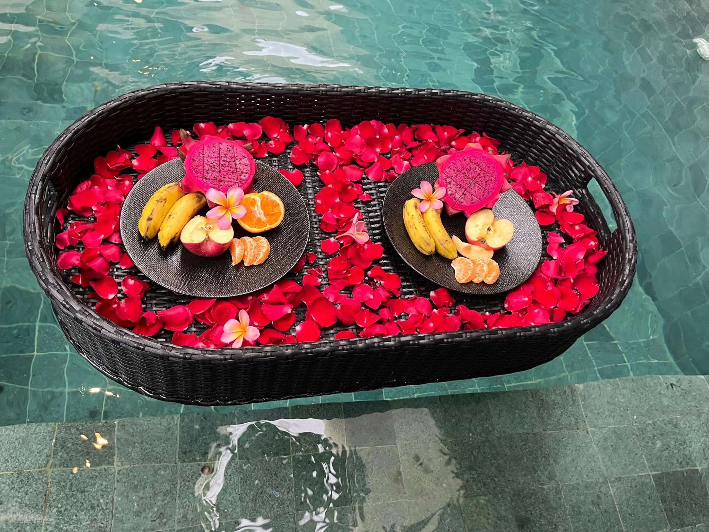 Food and drinks in Landmark Villas