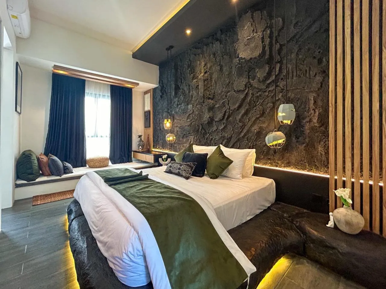 Bed in Landmark Villas